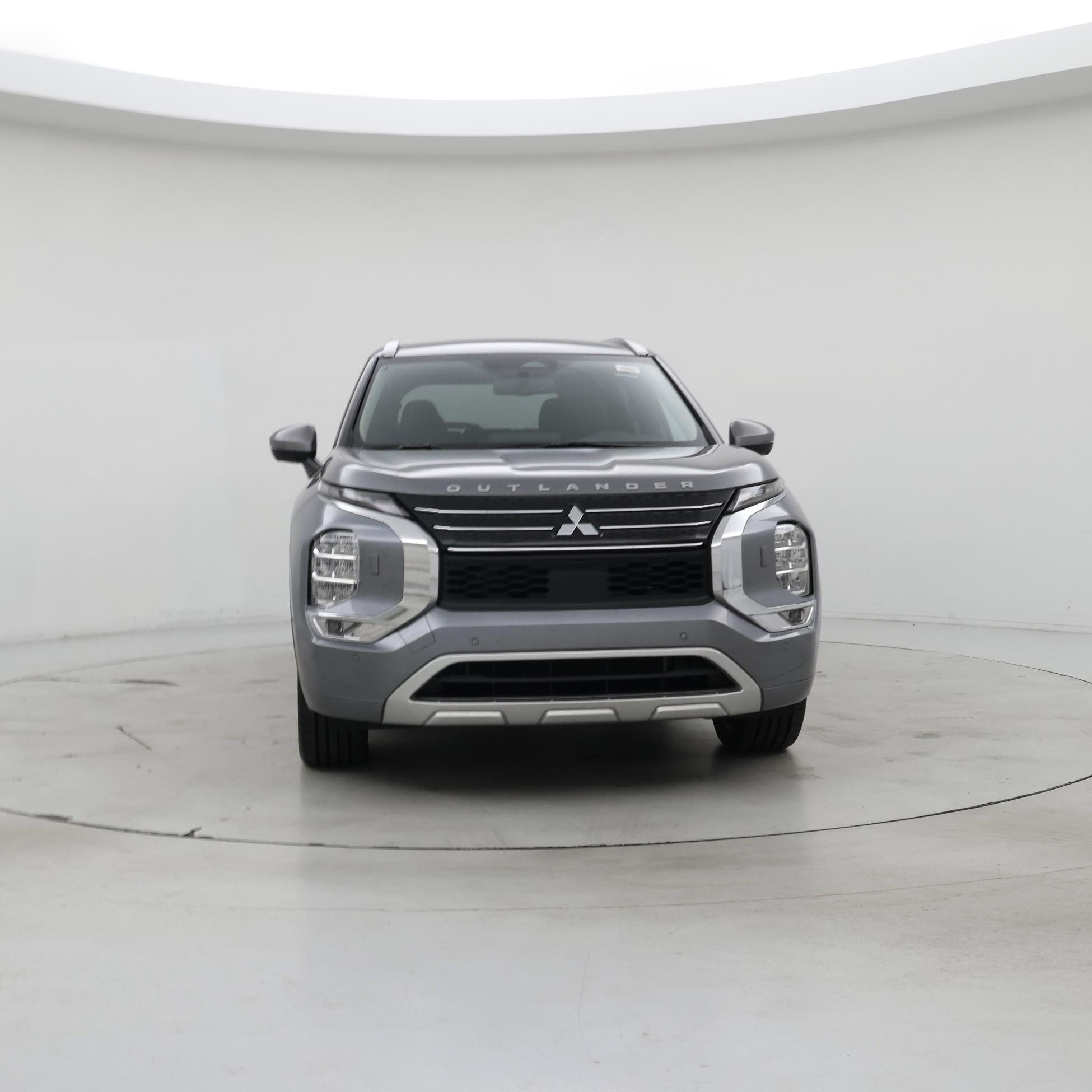 Thumbnail: 2023 Mitsubishi Outlander - 5