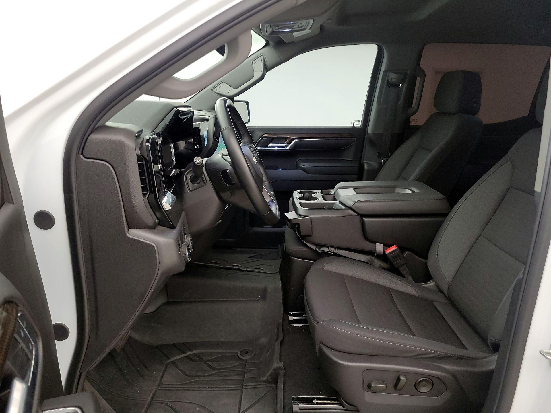 Thumbnail: 2025 Chevrolet Silverado 1500 - 11