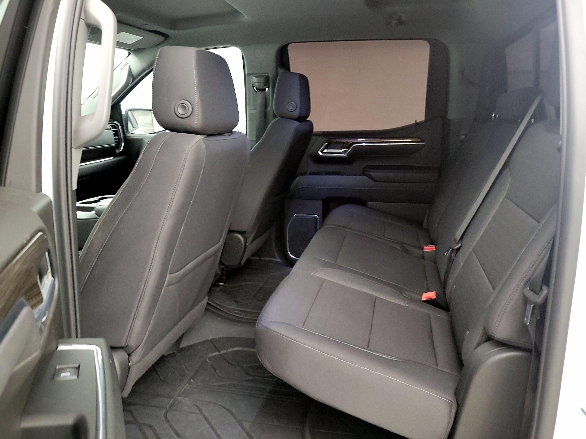 Thumbnail: 2025 Chevrolet Silverado 1500 - 20