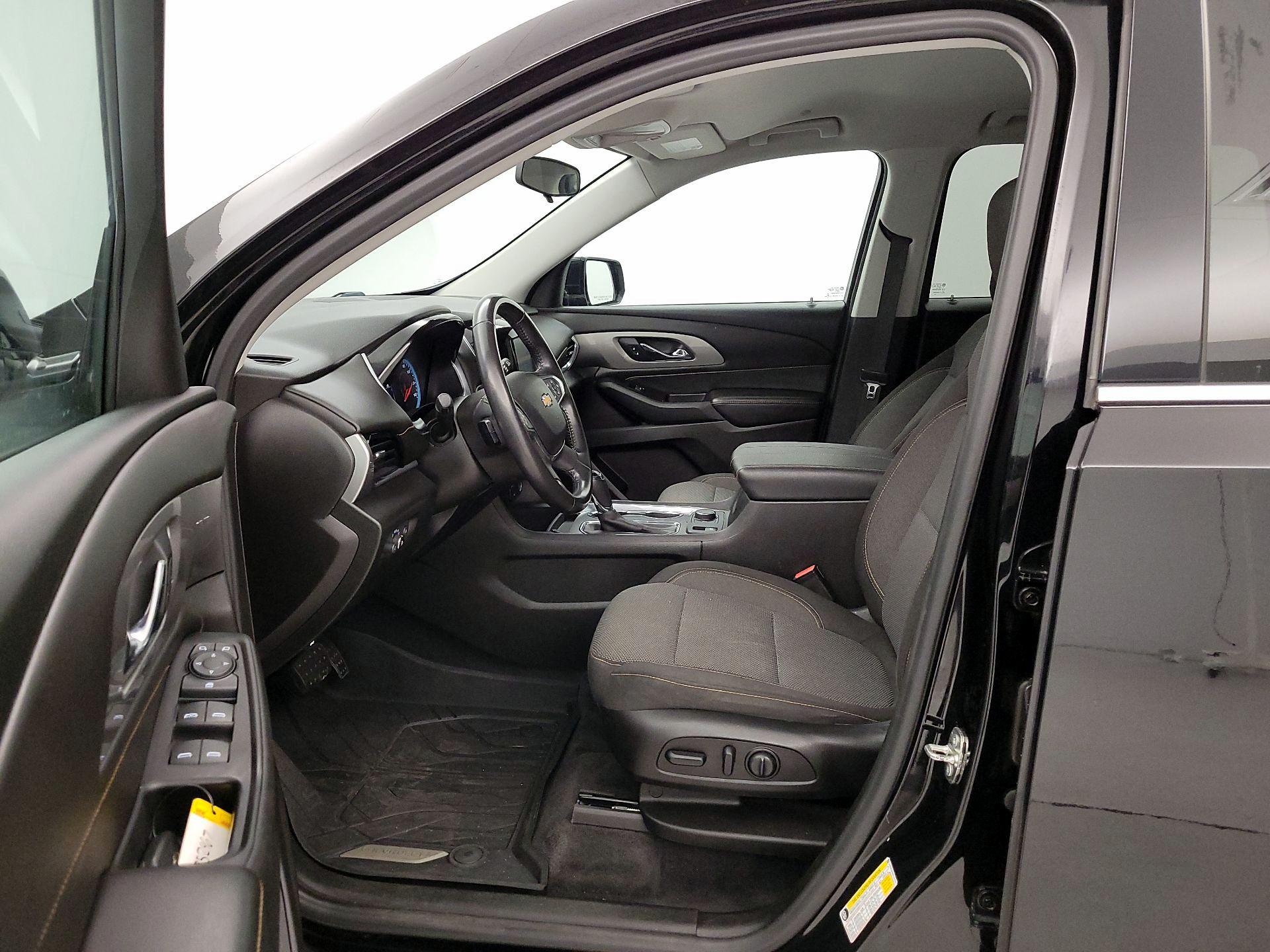 Thumbnail: 2019 Chevrolet Traverse - 11