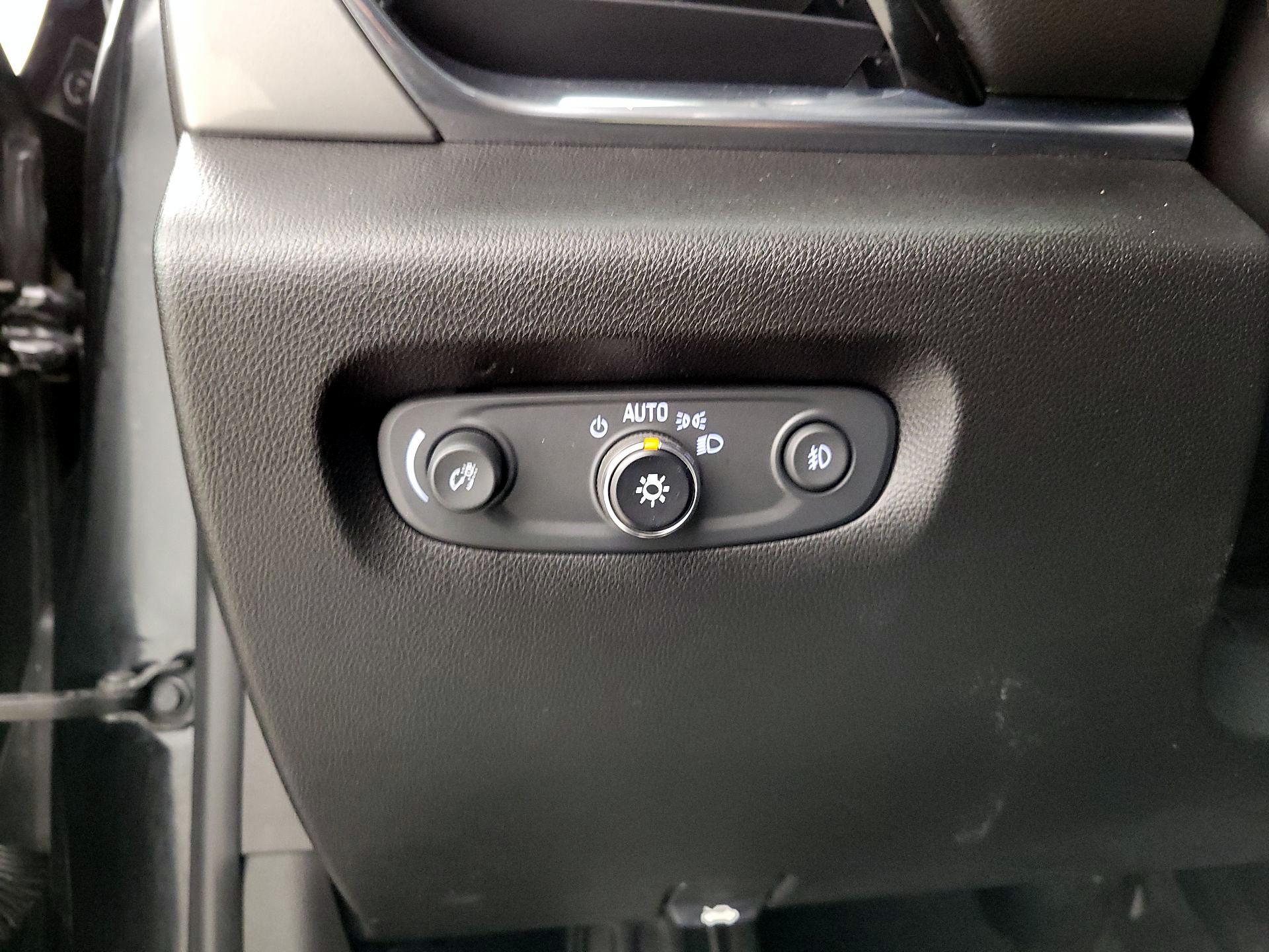 Thumbnail: 2019 Chevrolet Traverse - 13