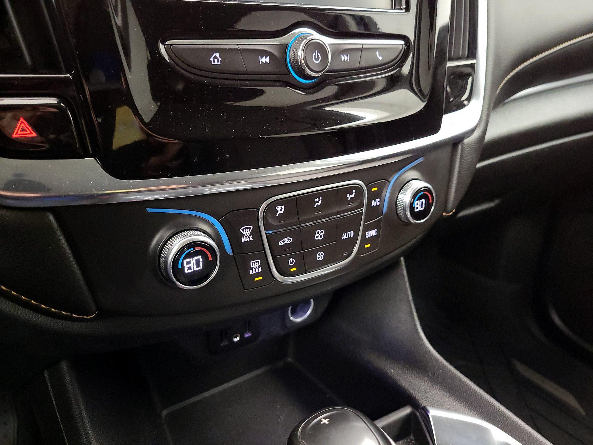 Thumbnail: 2019 Chevrolet Traverse - 16