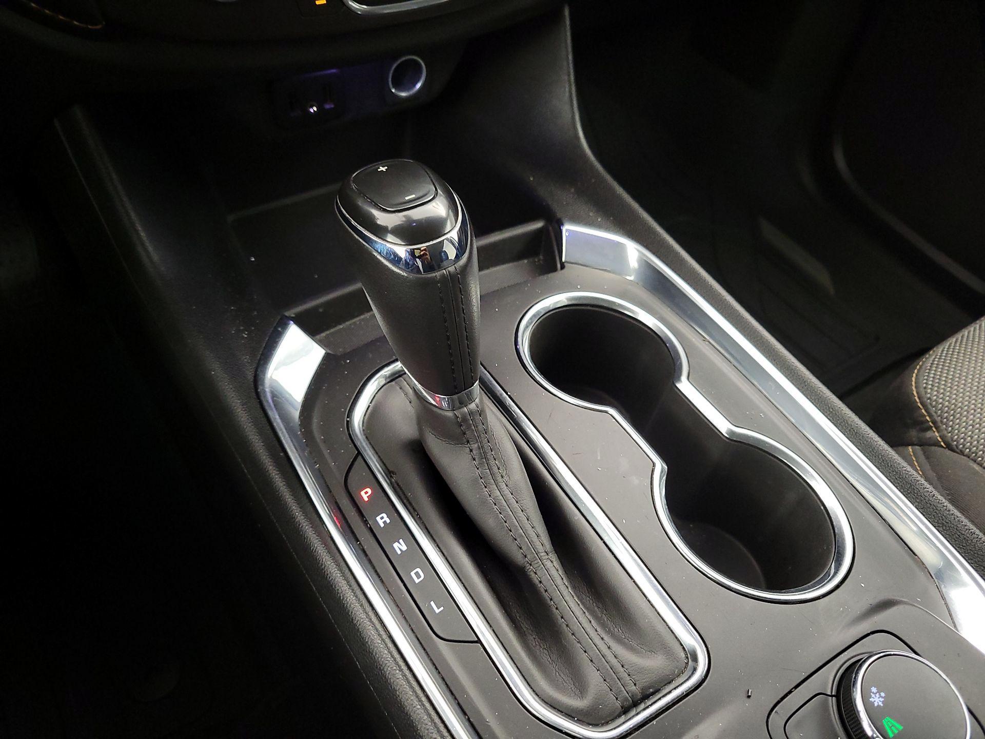 Thumbnail: 2019 Chevrolet Traverse - 17