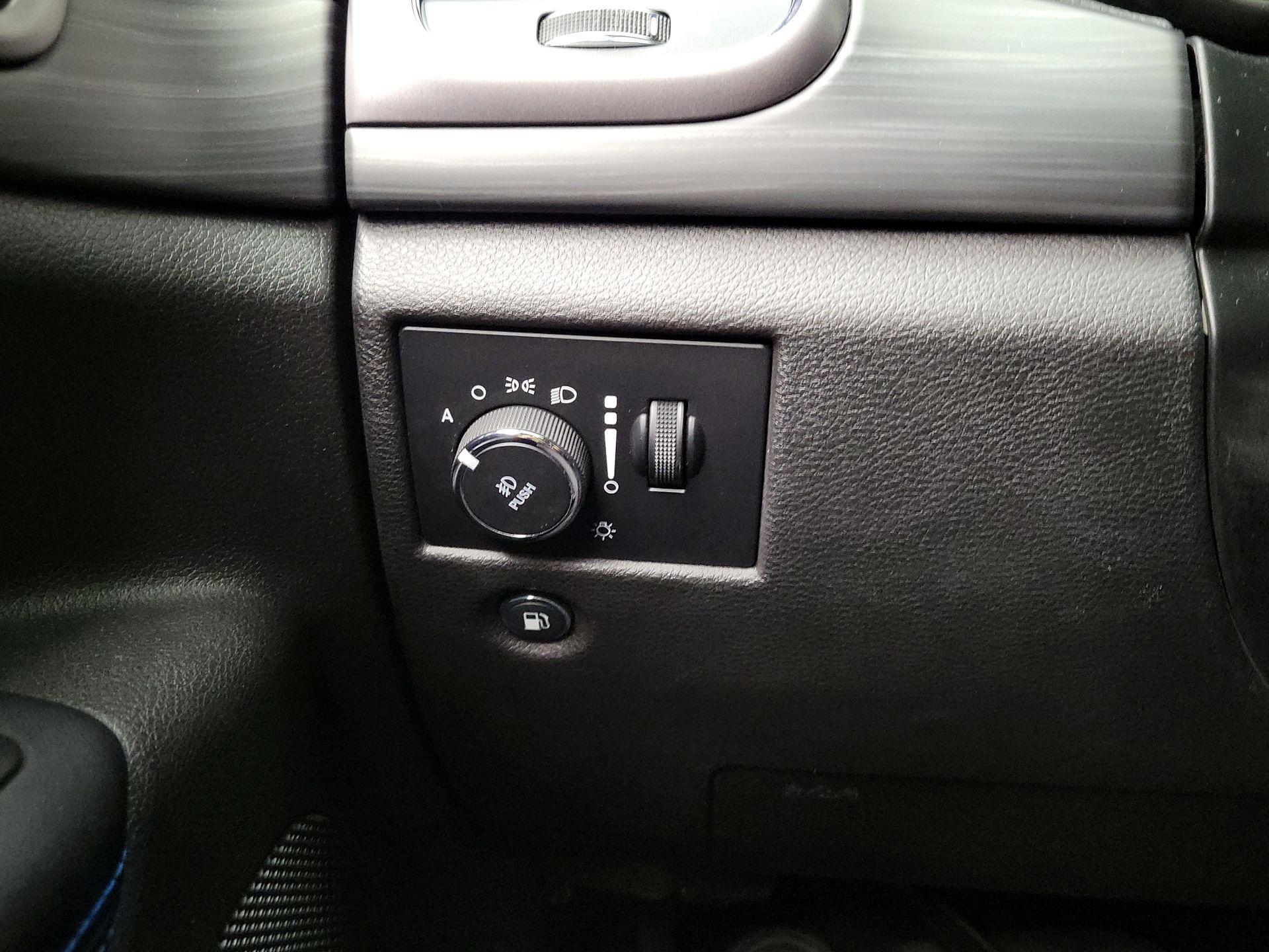 Thumbnail: 2019 Jeep Grand Cherokee - 13