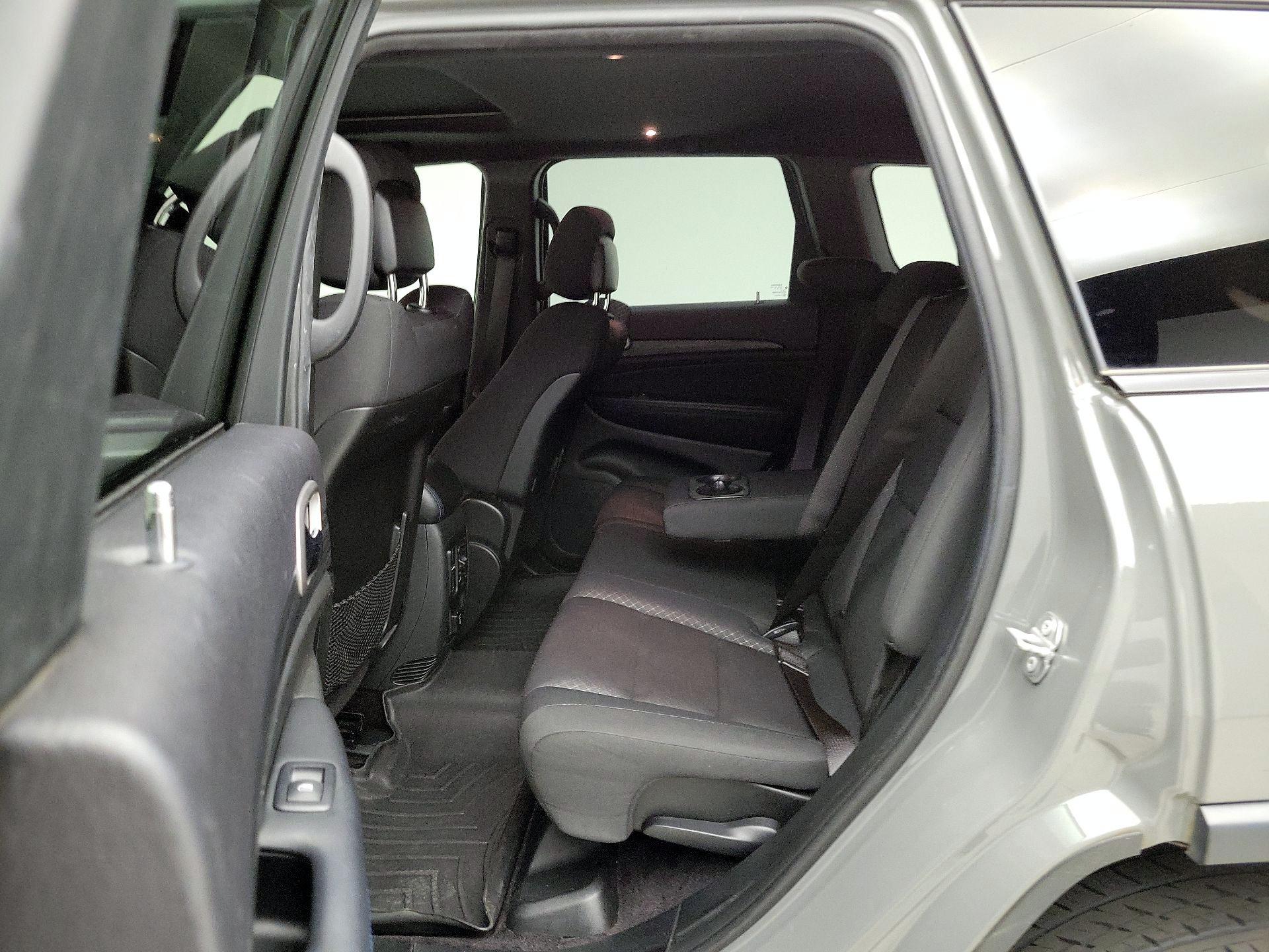 Thumbnail: 2019 Jeep Grand Cherokee - 20