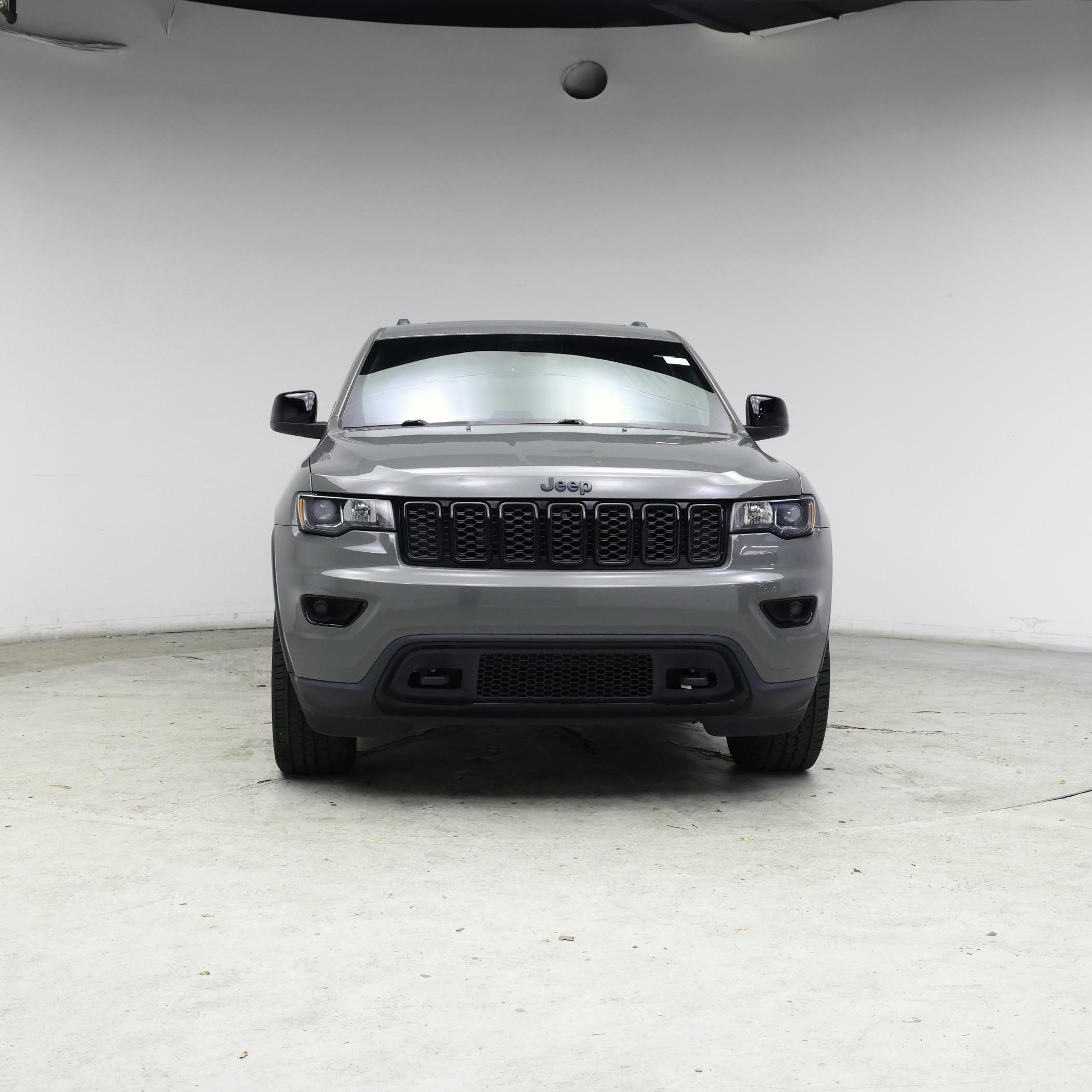 Thumbnail: 2019 Jeep Grand Cherokee - 5