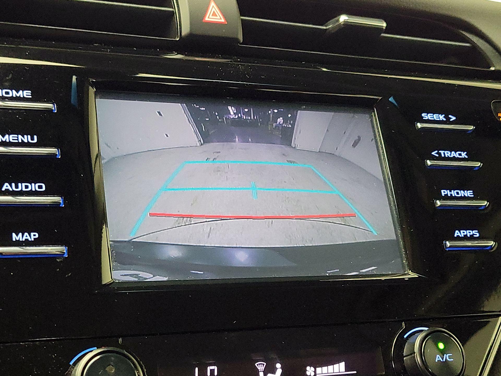 Thumbnail: 2019 Toyota Camry - 14