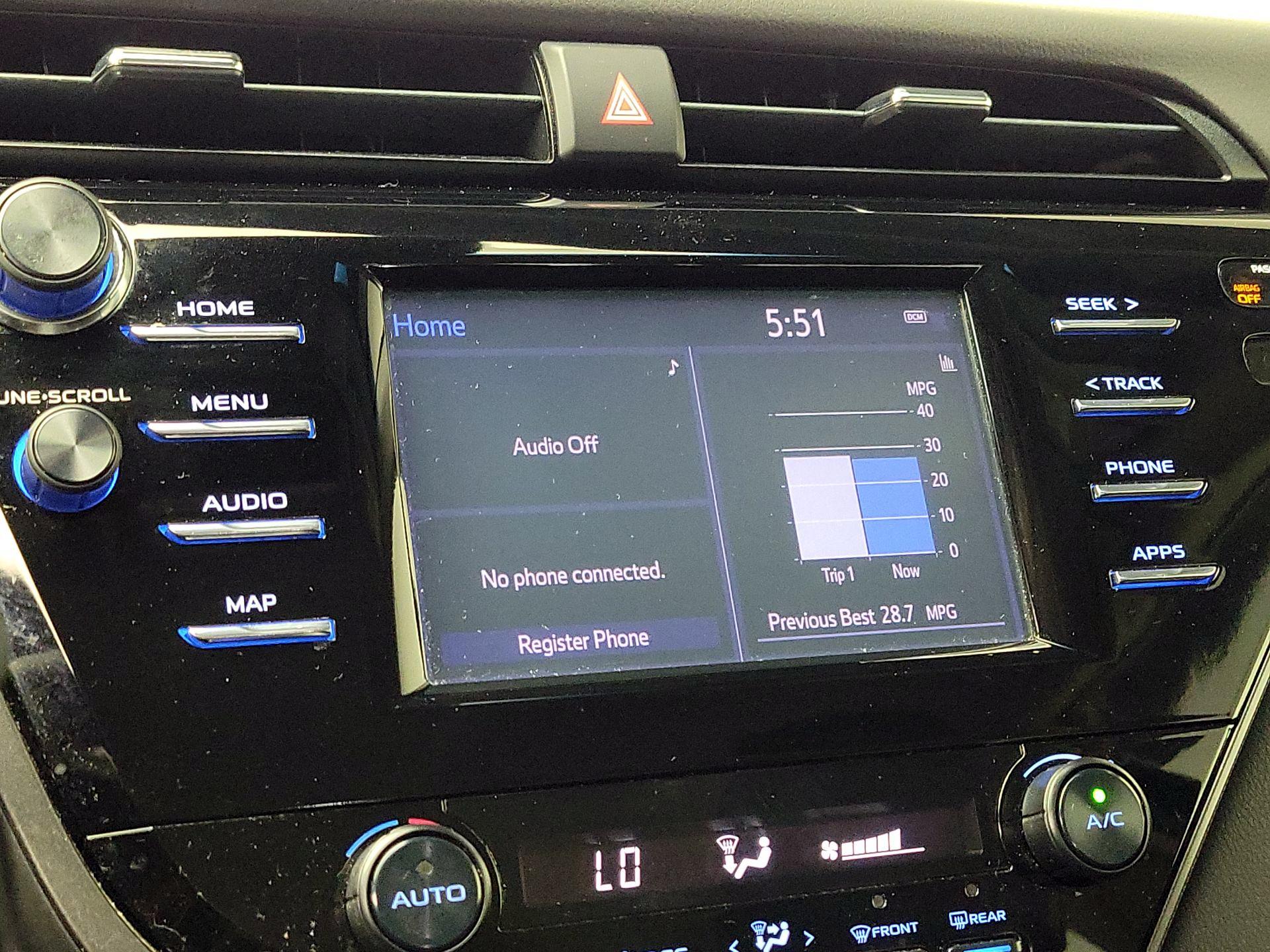 Thumbnail: 2019 Toyota Camry - 15