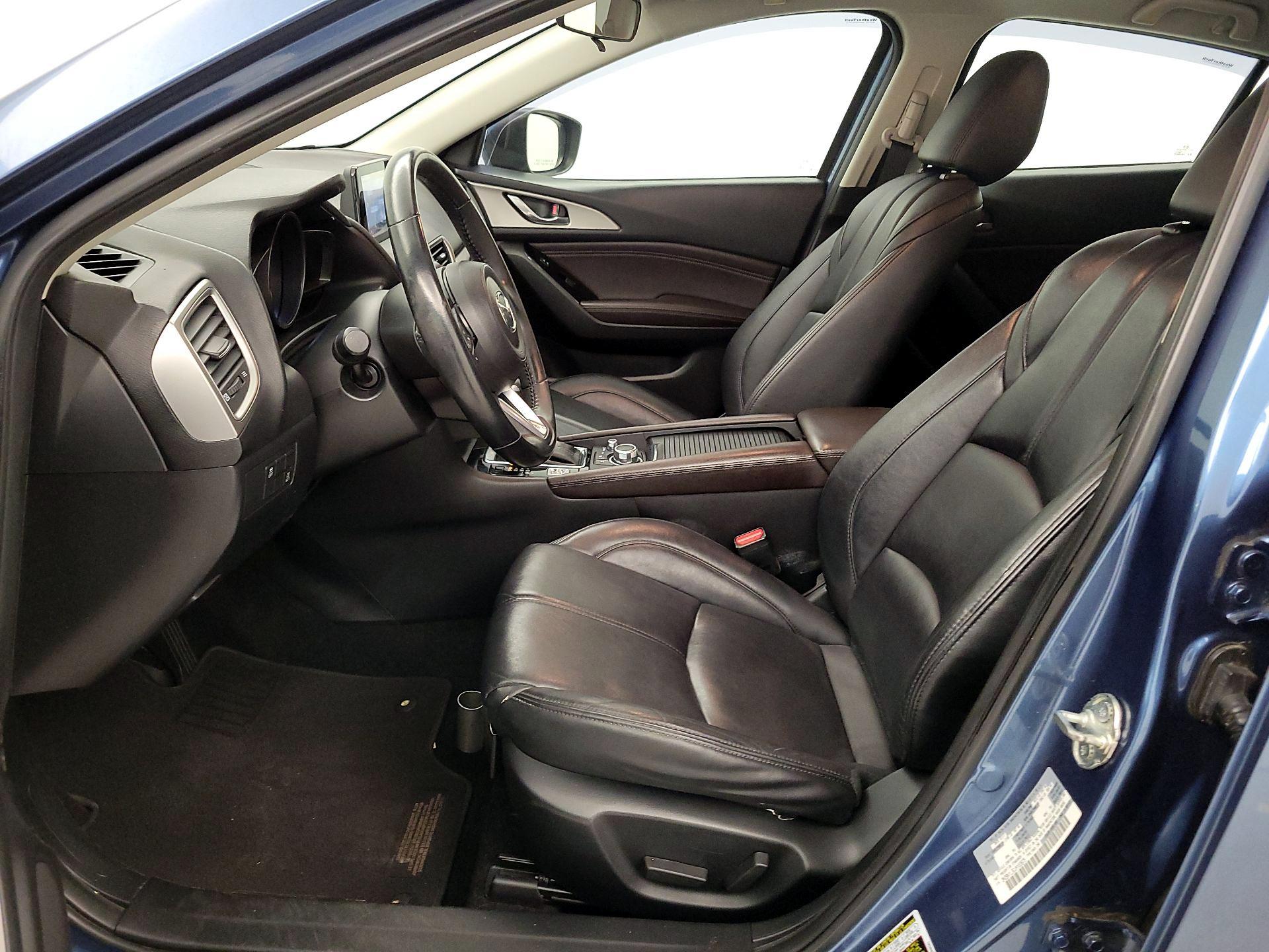 Thumbnail: 2018 Mazda Mazda3 - 11