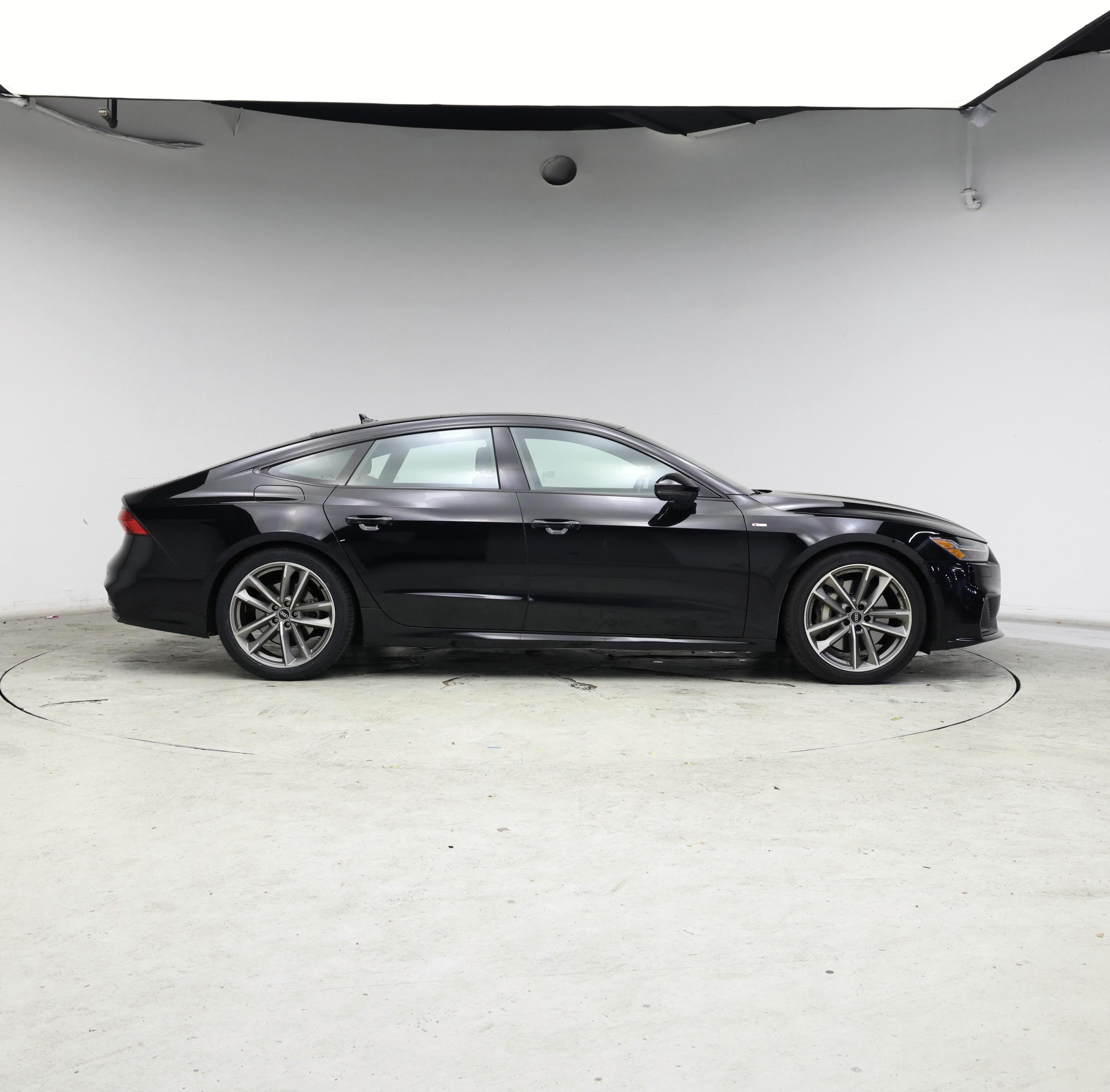 Thumbnail: 2021 Audi A7 - 7