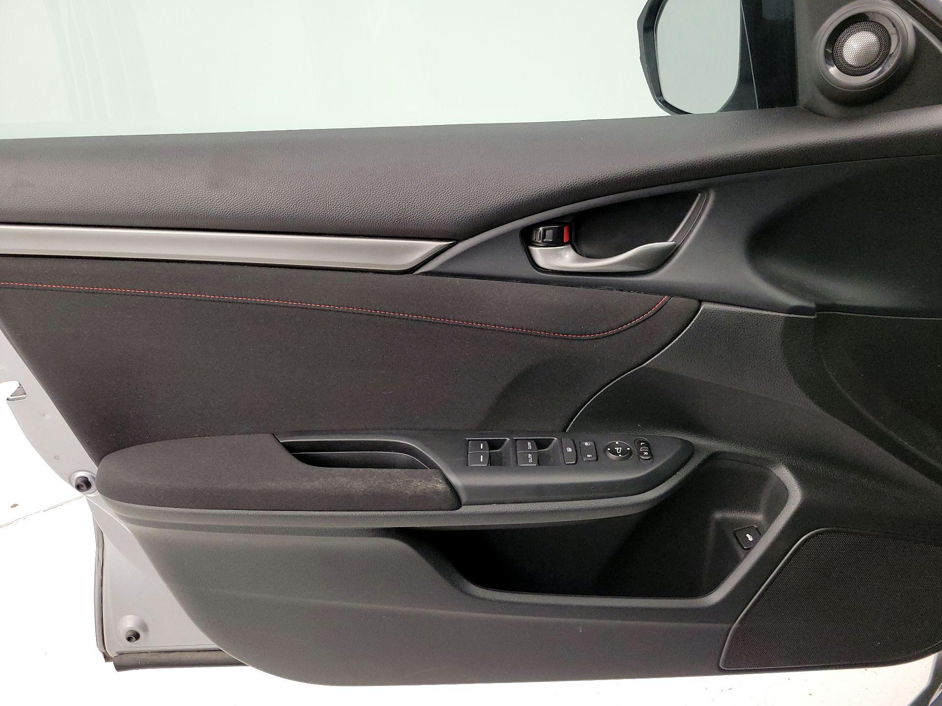 Thumbnail: 2016 Honda Civic - 12