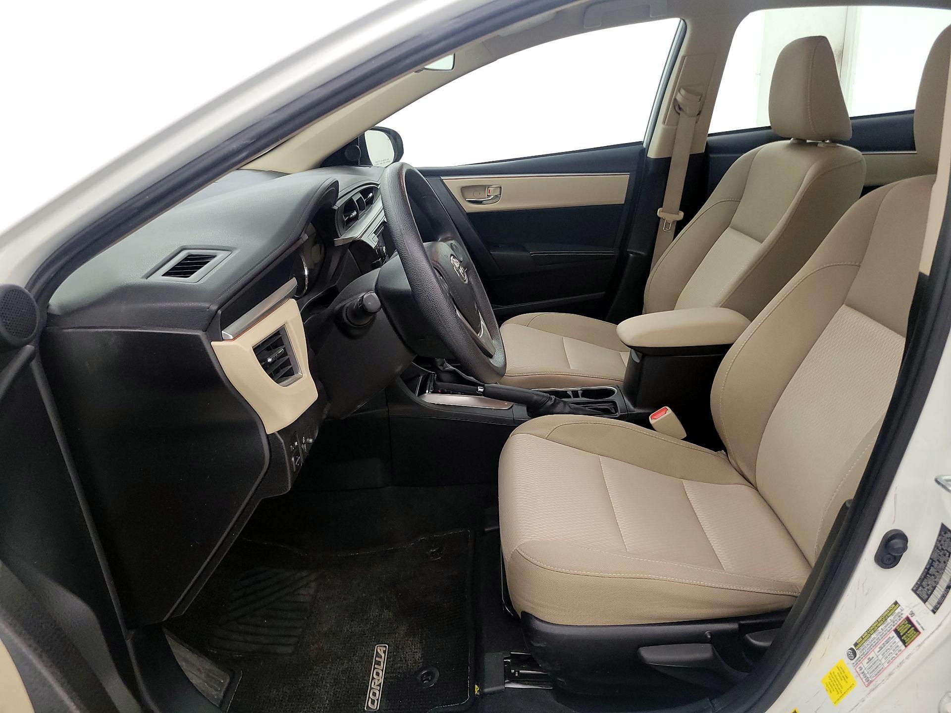 Thumbnail: 2015 Toyota Corolla - 11