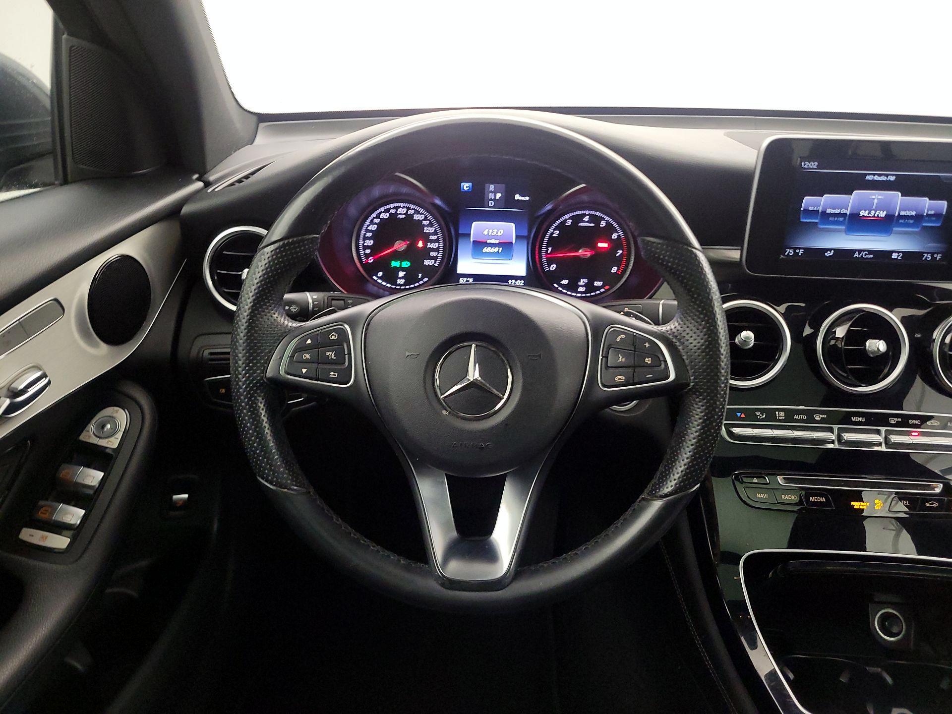 Thumbnail: 2017 Mercedes-Benz GLC - 10