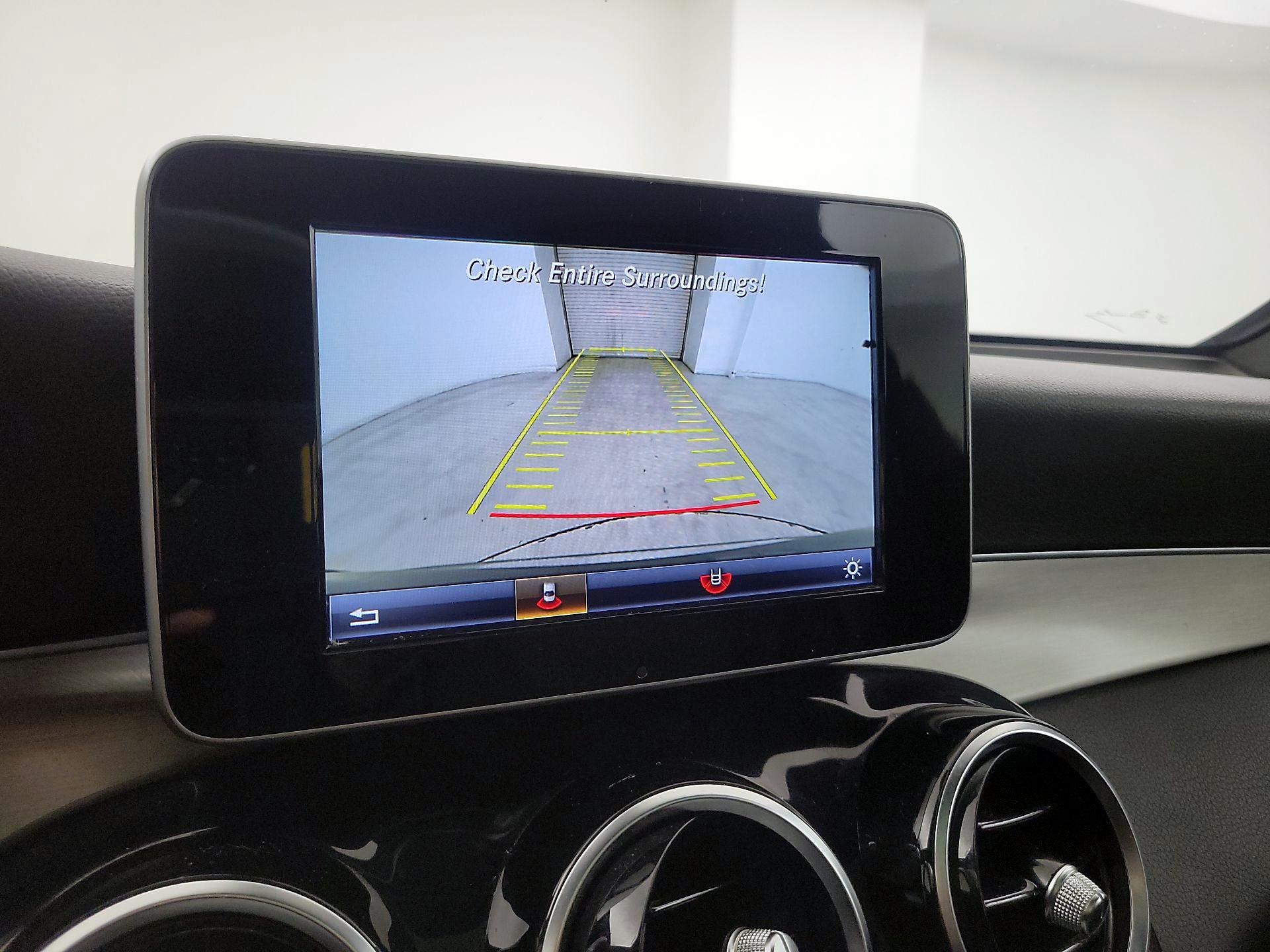 Thumbnail: 2017 Mercedes-Benz GLC - 14