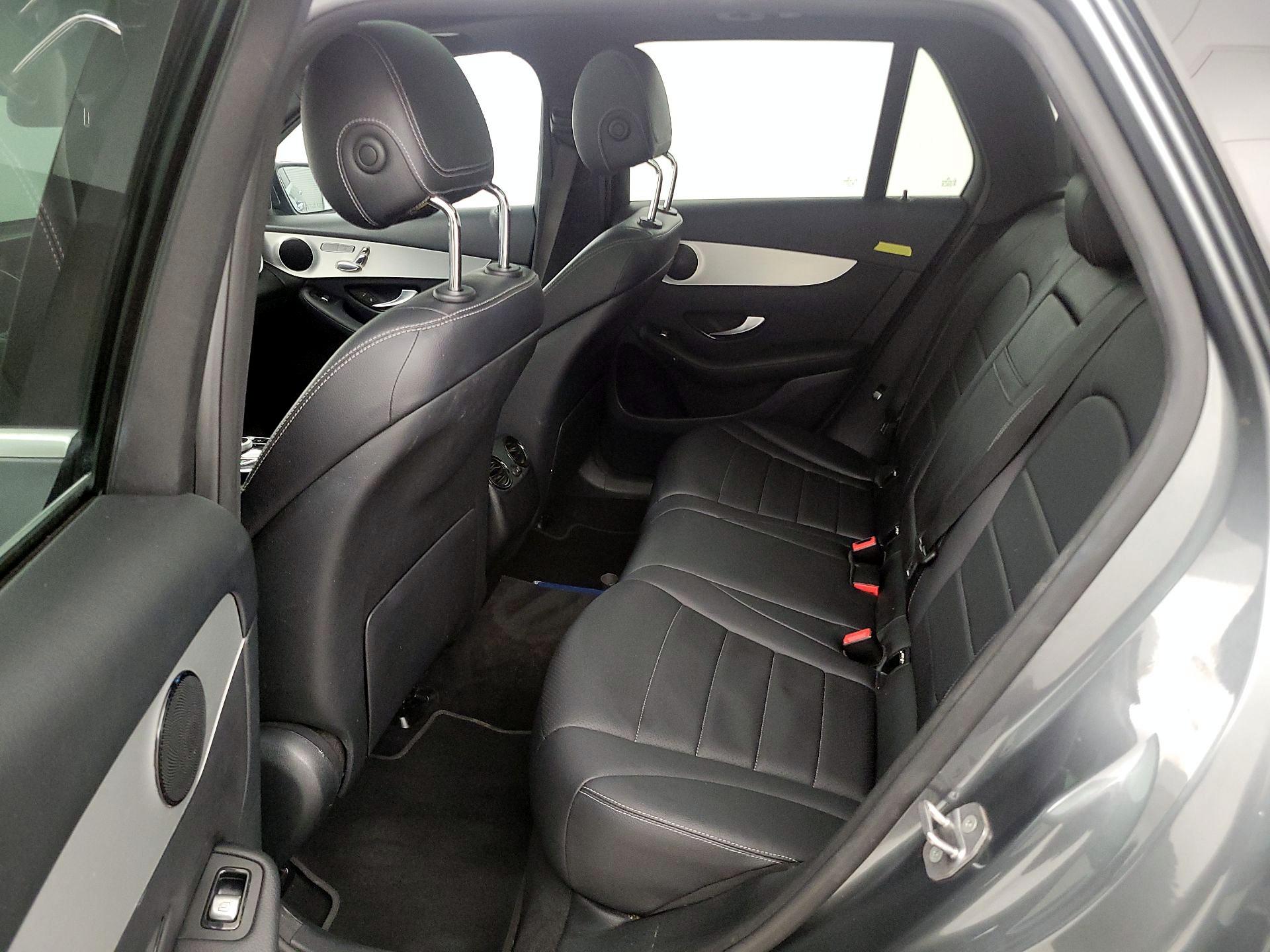 Thumbnail: 2017 Mercedes-Benz GLC - 20