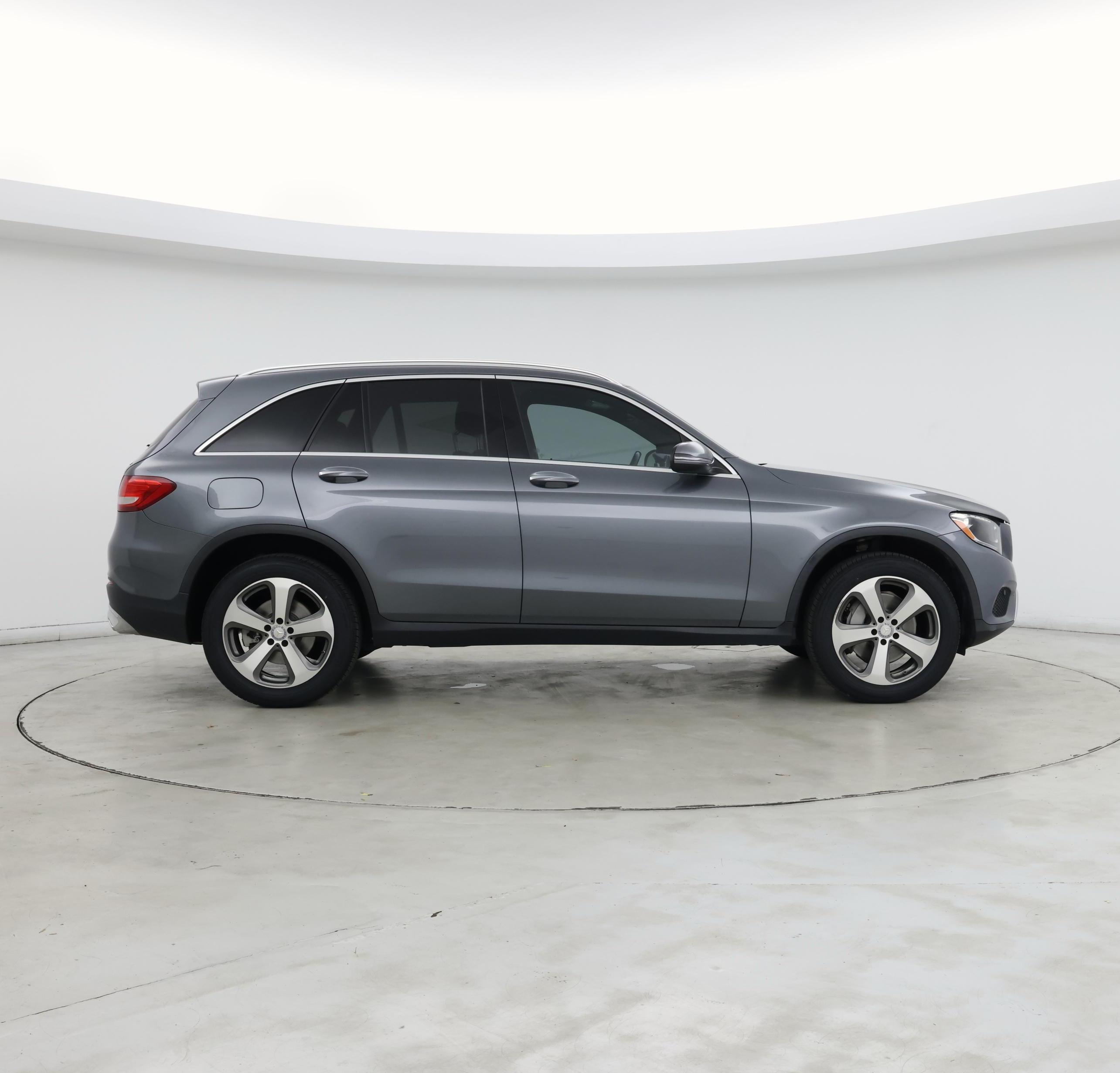 Thumbnail: 2017 Mercedes-Benz GLC - 7