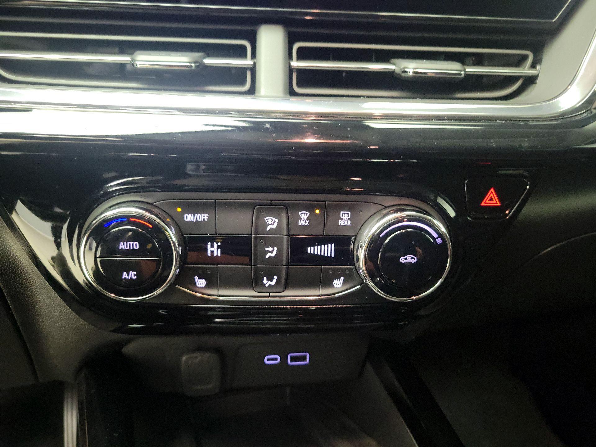 Thumbnail: 2024 Chevrolet Trax - 16