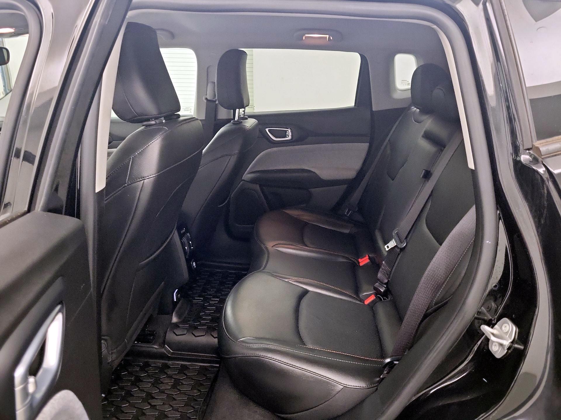 Thumbnail: 2022 Jeep Compass - 17