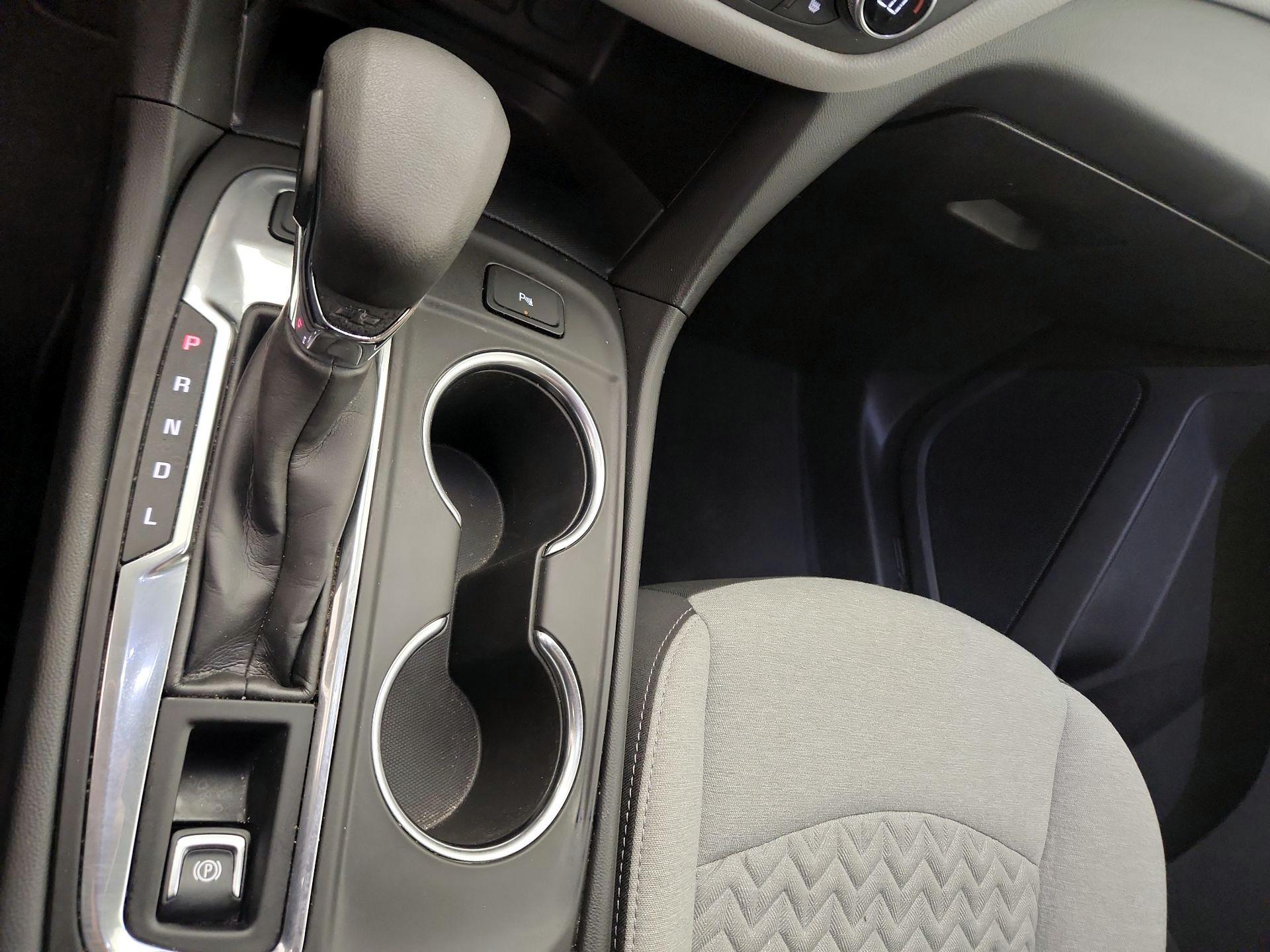 Thumbnail: 2022 Chevrolet Equinox - 17