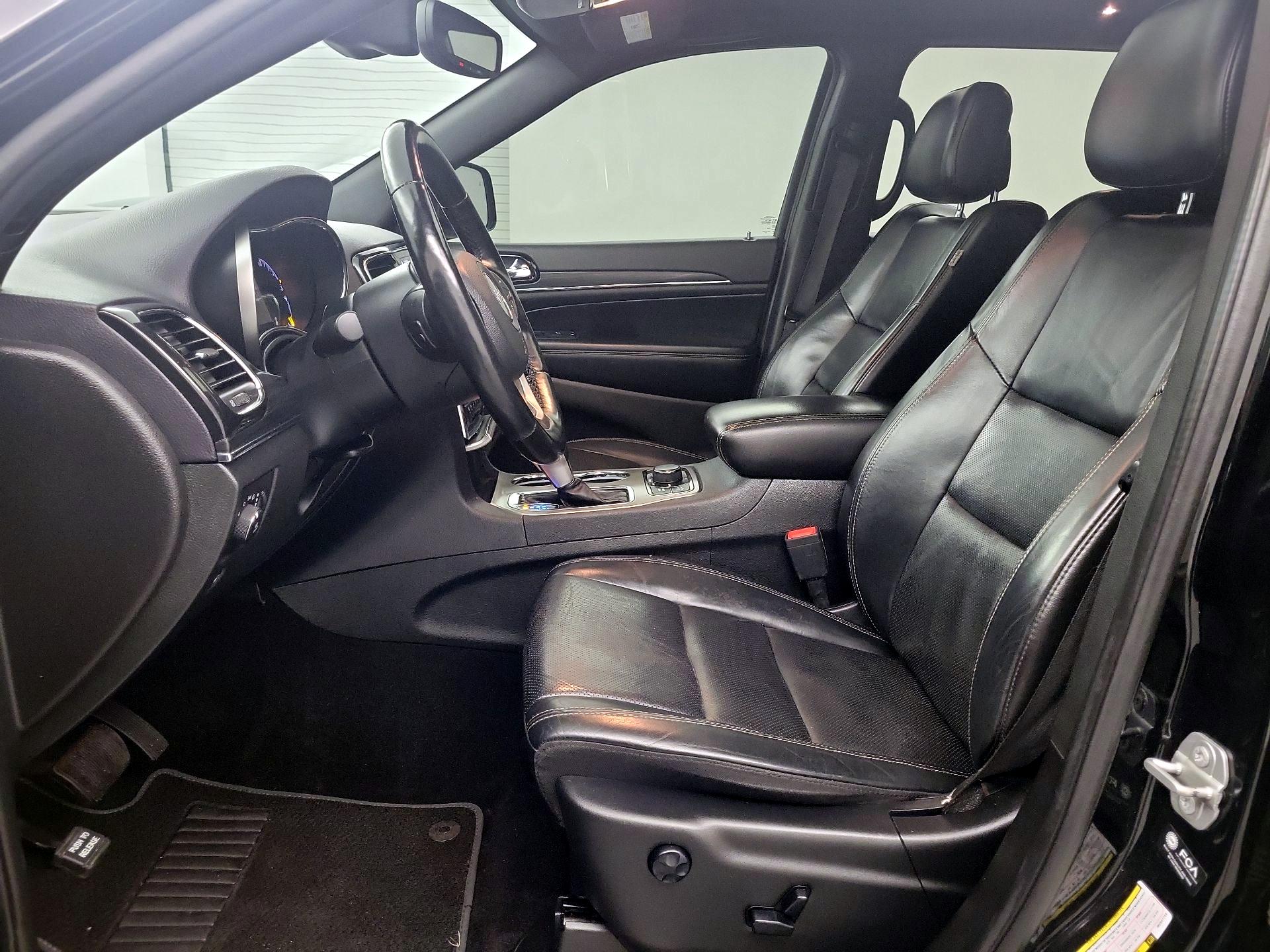 Thumbnail: 2021 Jeep Grand Cherokee - 9