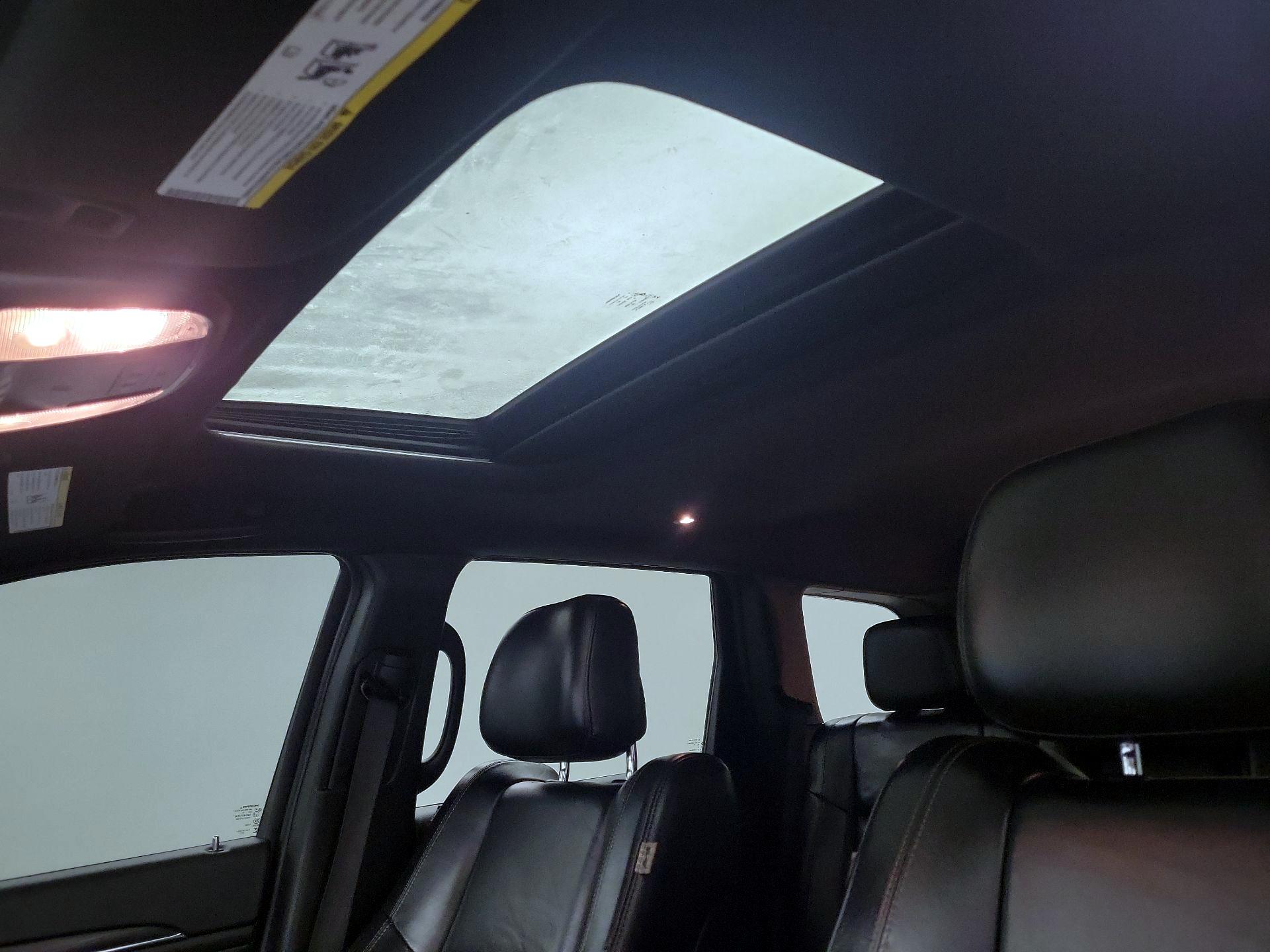 Thumbnail: 2021 Jeep Grand Cherokee - 18