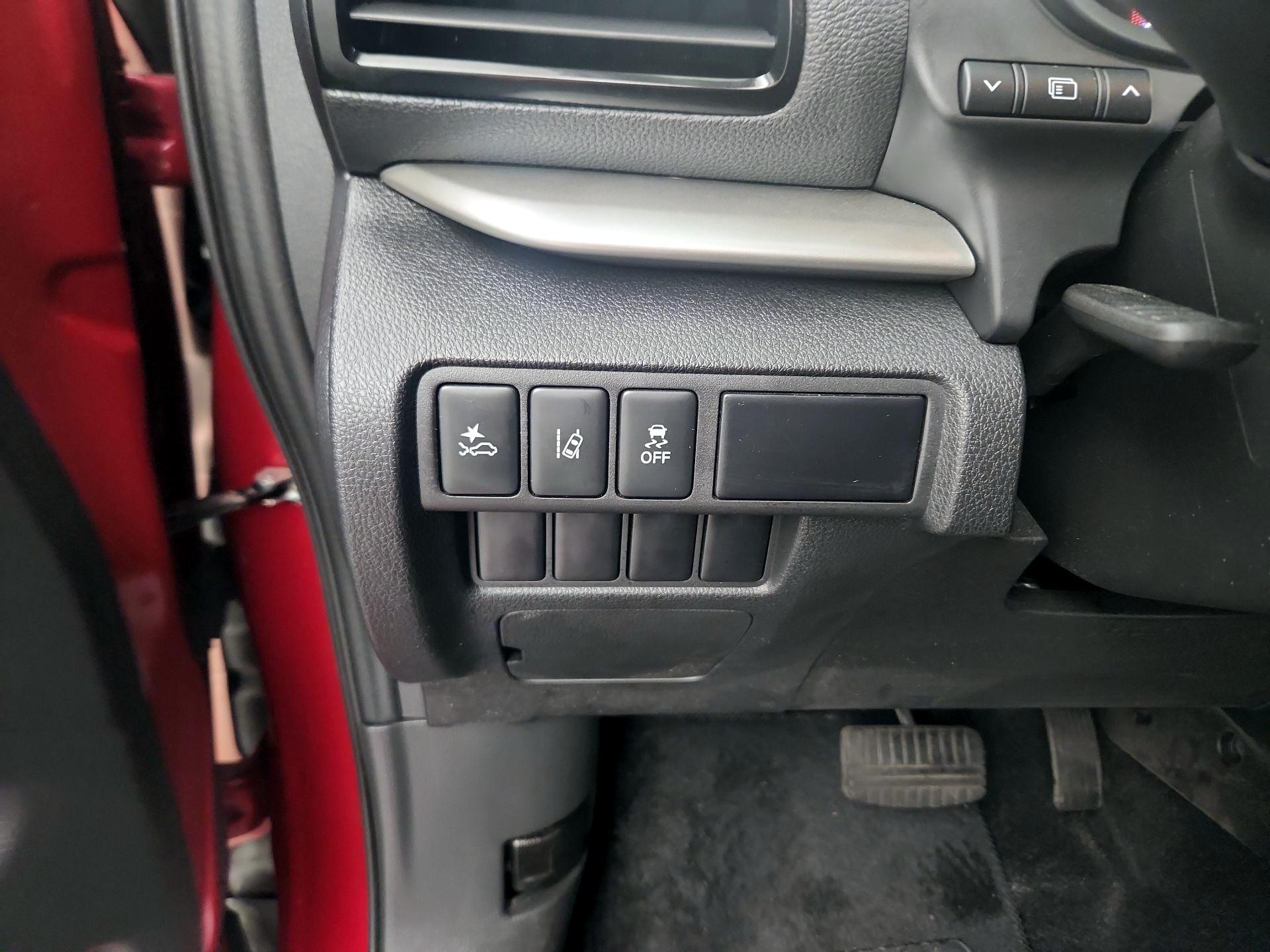 Thumbnail: 2022 Mitsubishi Eclipse Cross - 13