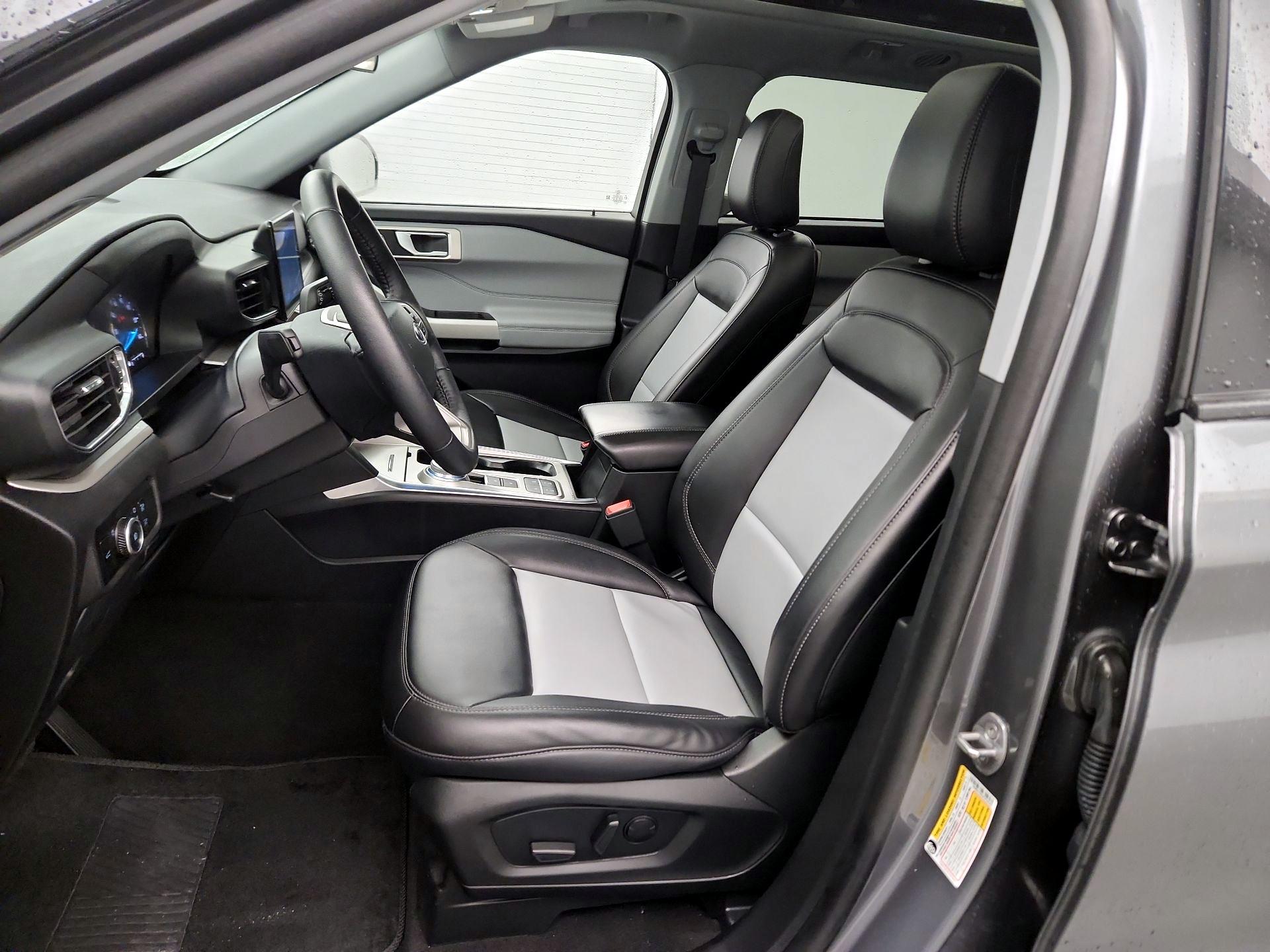 Thumbnail: 2023 Ford Explorer - 9