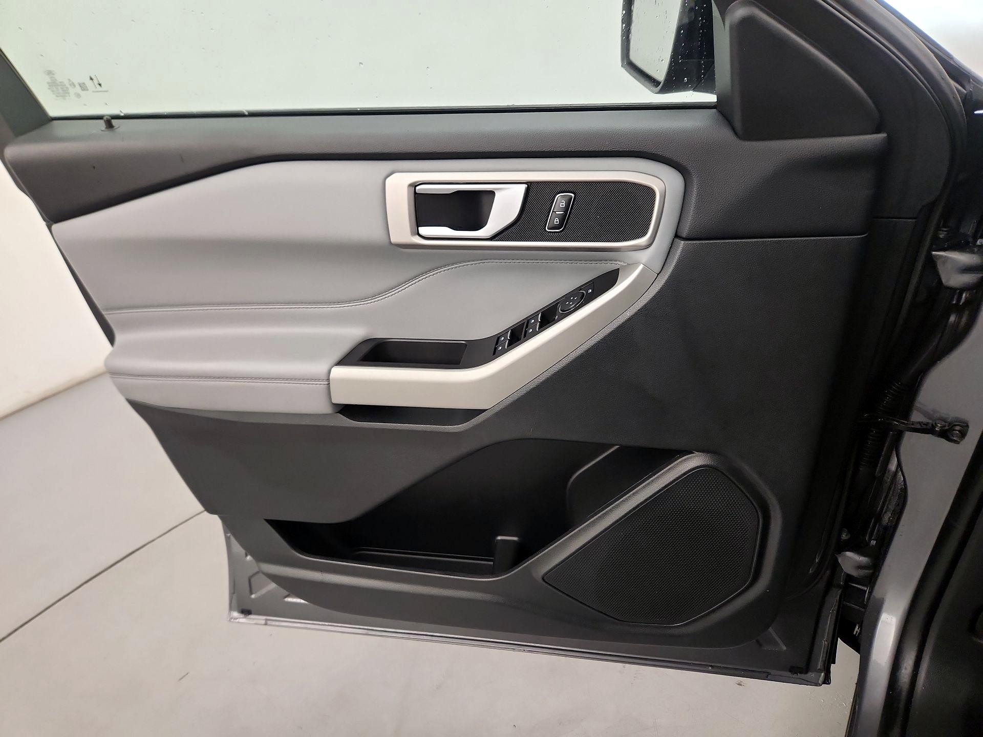 Thumbnail: 2023 Ford Explorer - 10