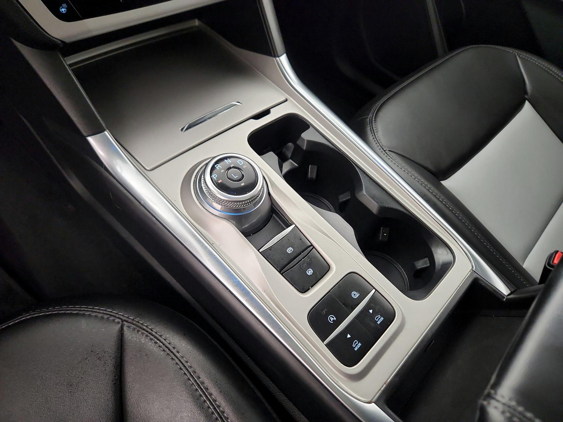 Thumbnail: 2023 Ford Explorer - 16