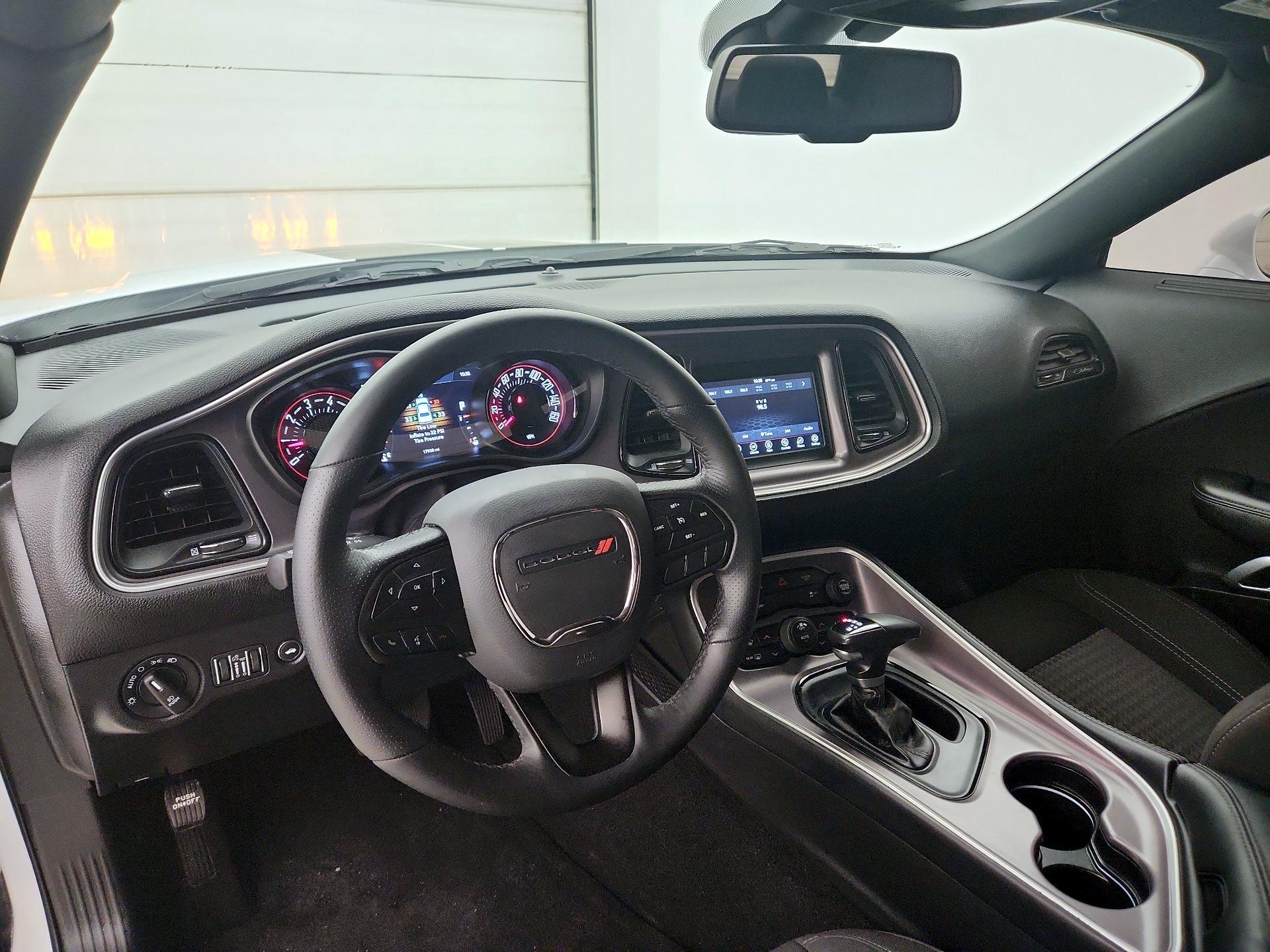 Thumbnail: 2022 Dodge Challenger - 9