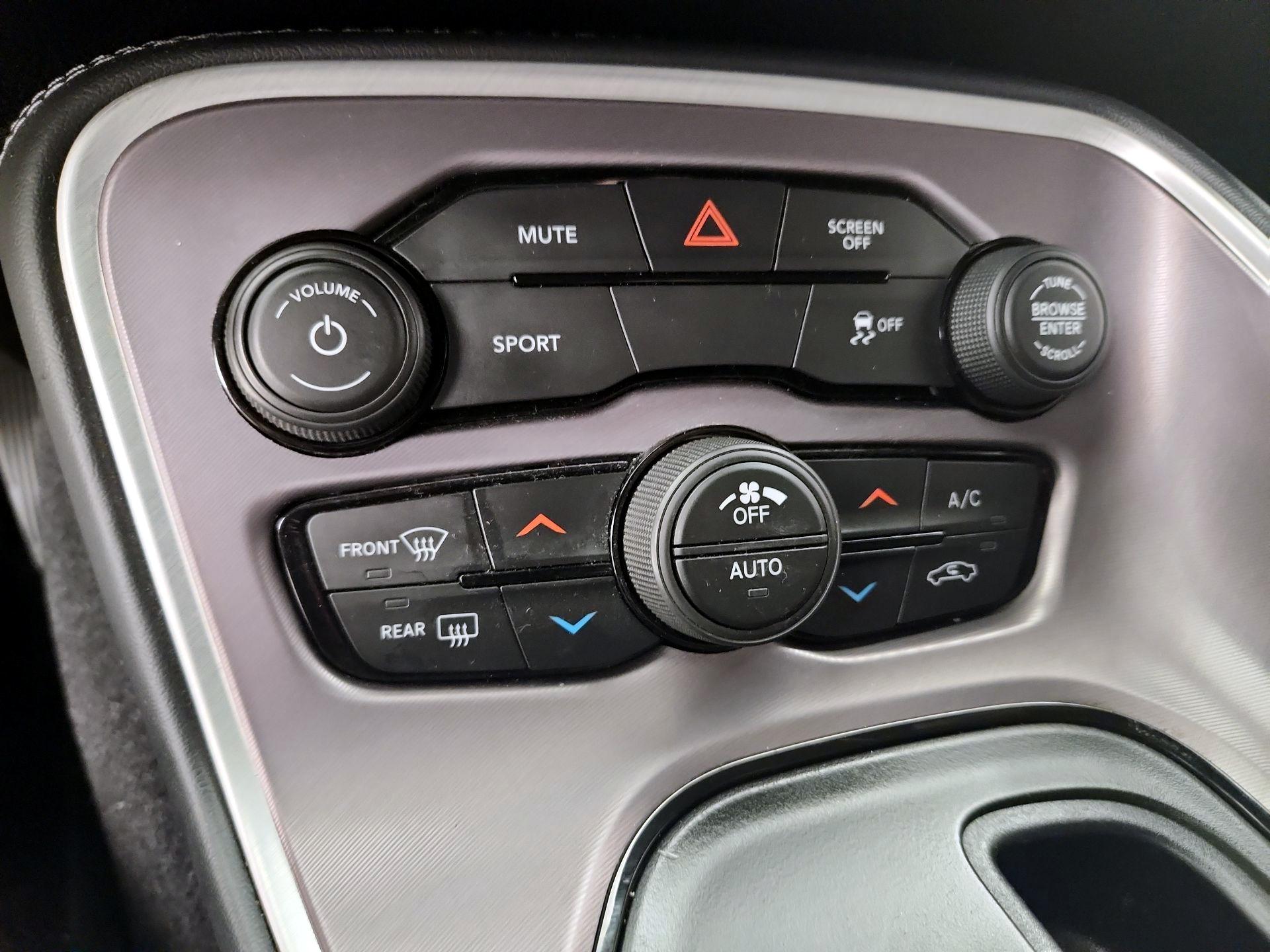 Thumbnail: 2022 Dodge Challenger - 16