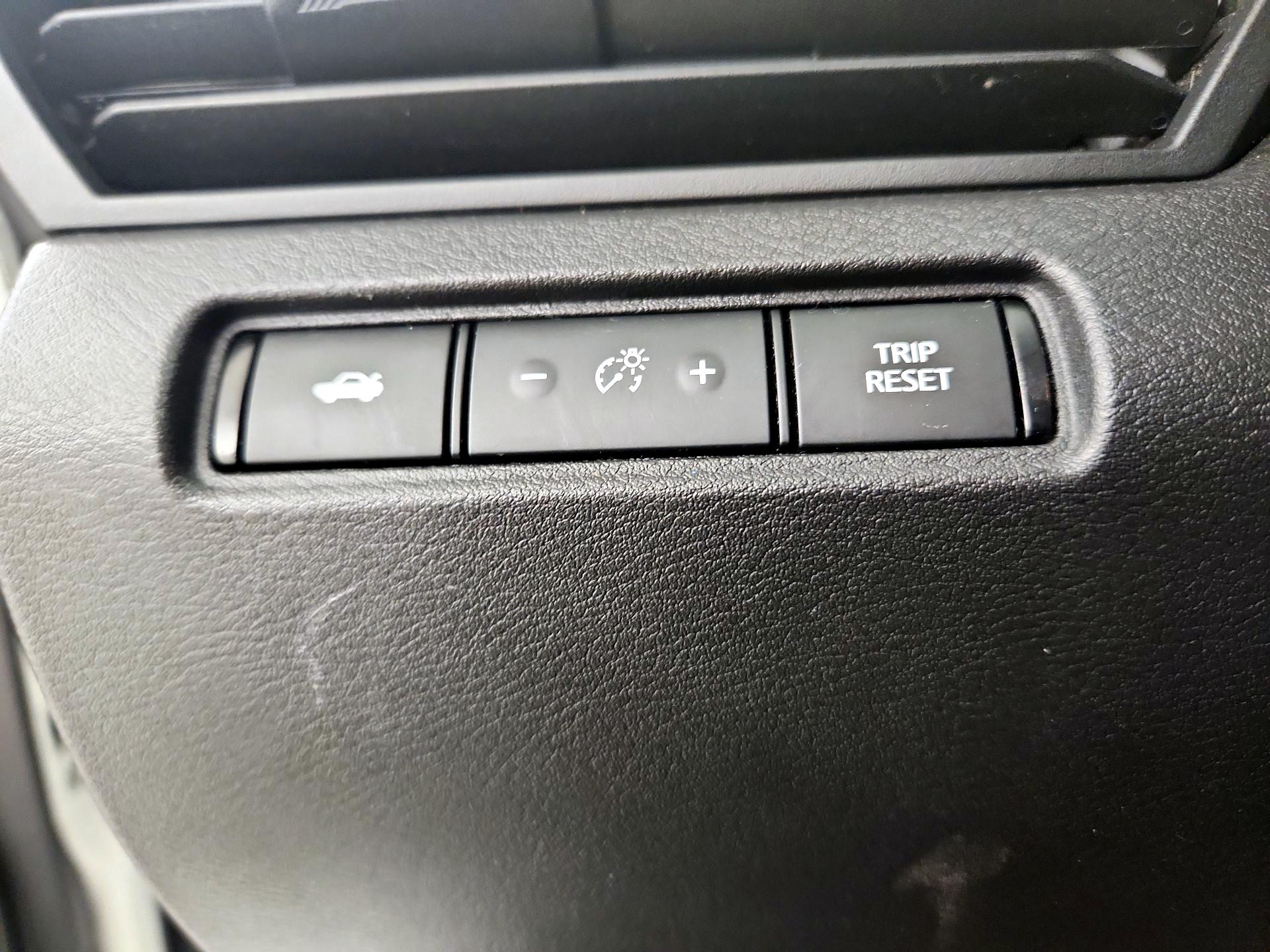 Thumbnail: 2020 Nissan Altima - 13