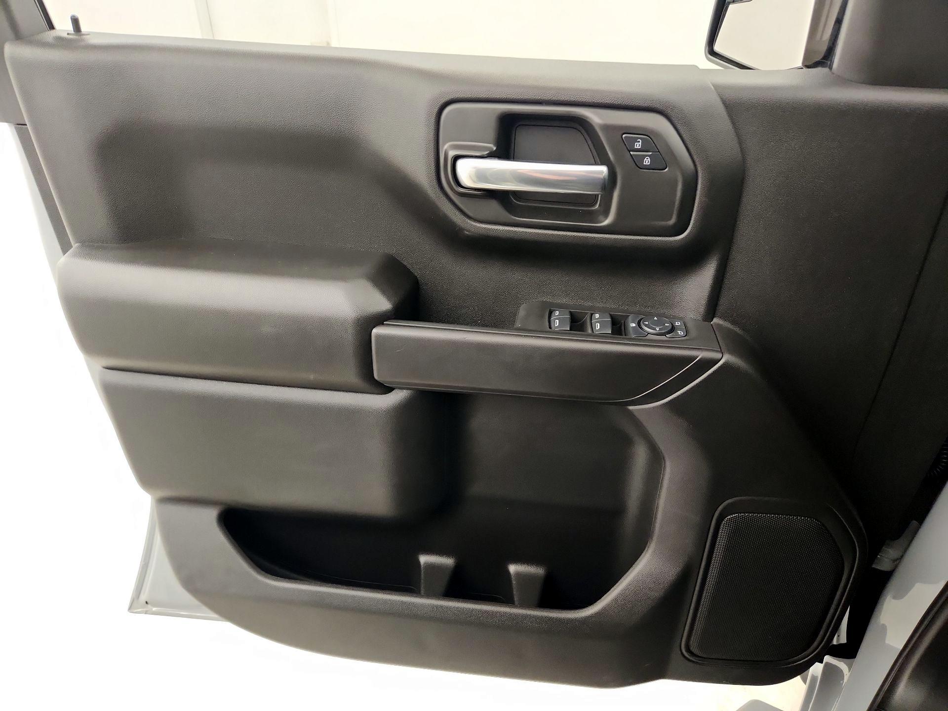 Thumbnail: 2025 Chevrolet Silverado 1500 - 12