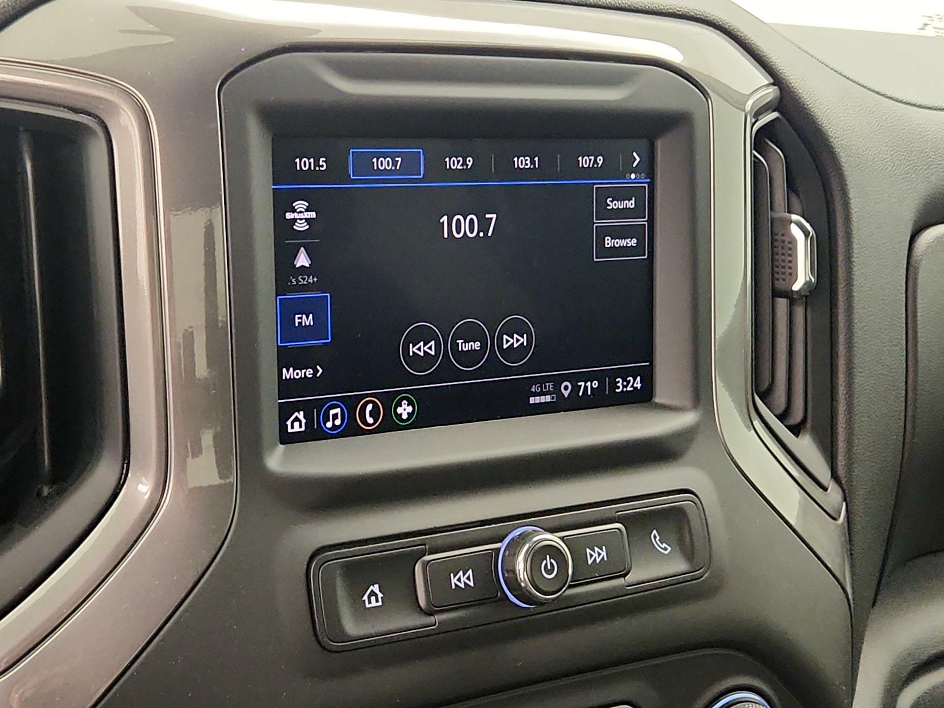 Thumbnail: 2025 Chevrolet Silverado 1500 - 15