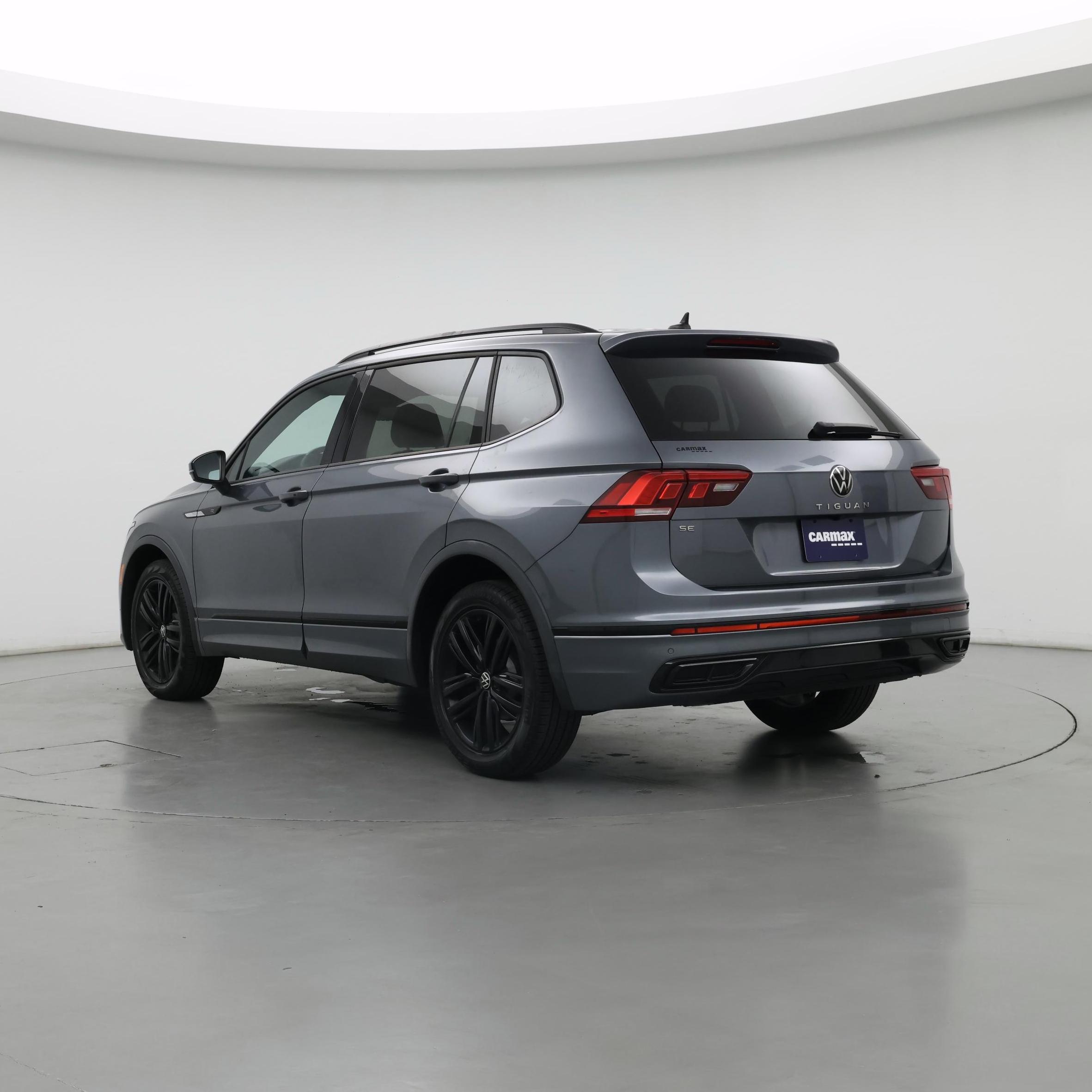 Thumbnail: 2022 Volkswagen Tiguan - 2