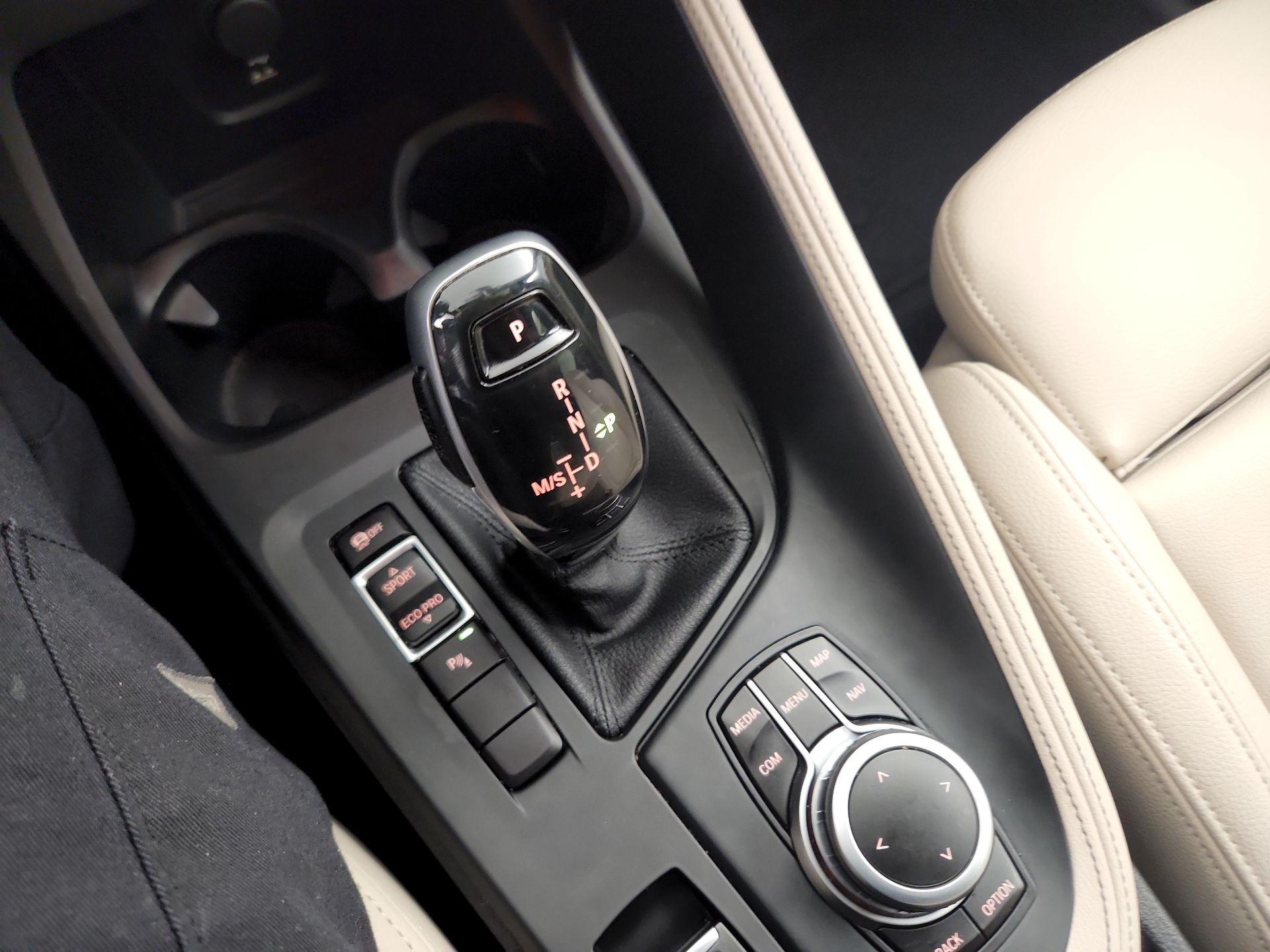 Thumbnail: 2020 BMW X1 - 16