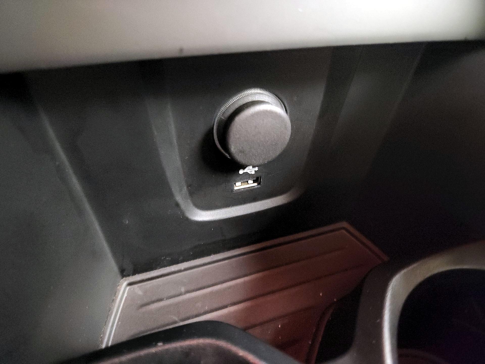 Thumbnail: 2020 BMW X1 - 17