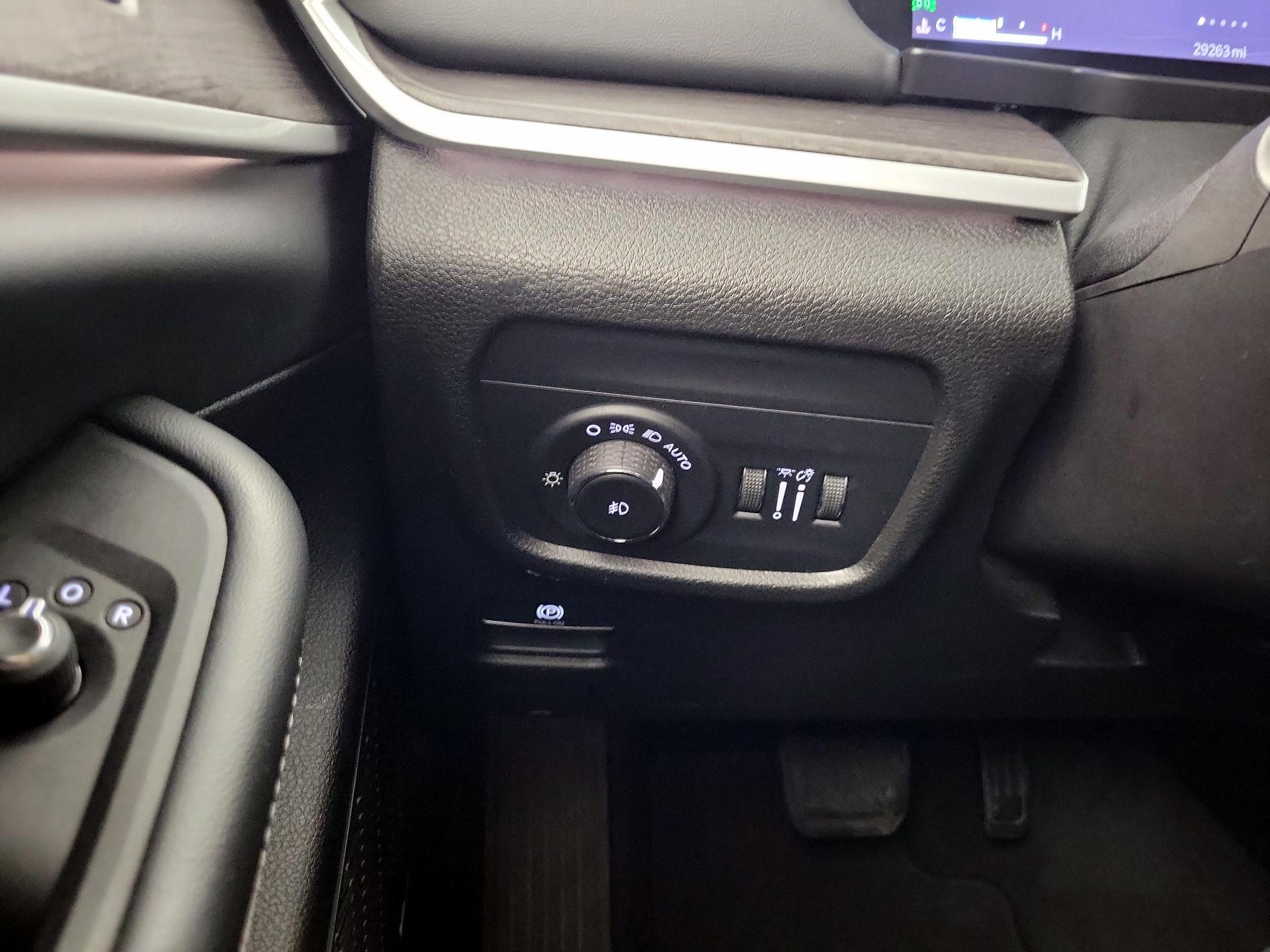 Thumbnail: 2022 Jeep Grand Cherokee L - 13