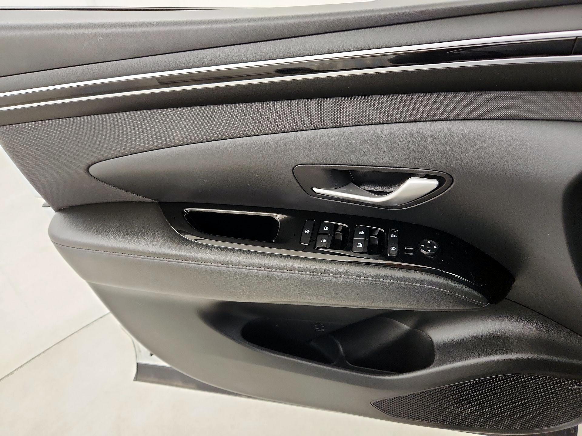 Thumbnail: 2022 Hyundai Tucson - 12