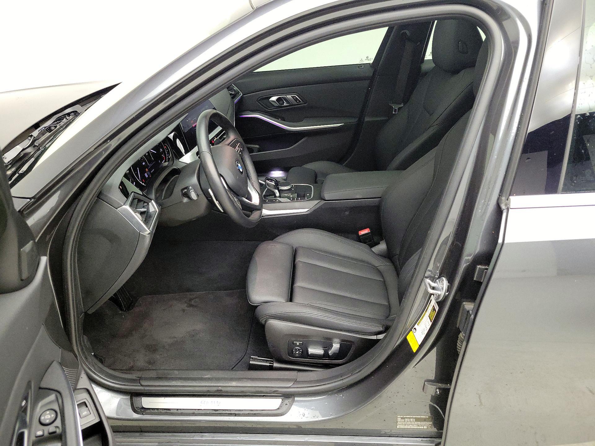 Thumbnail: 2020 BMW 3 Series - 11