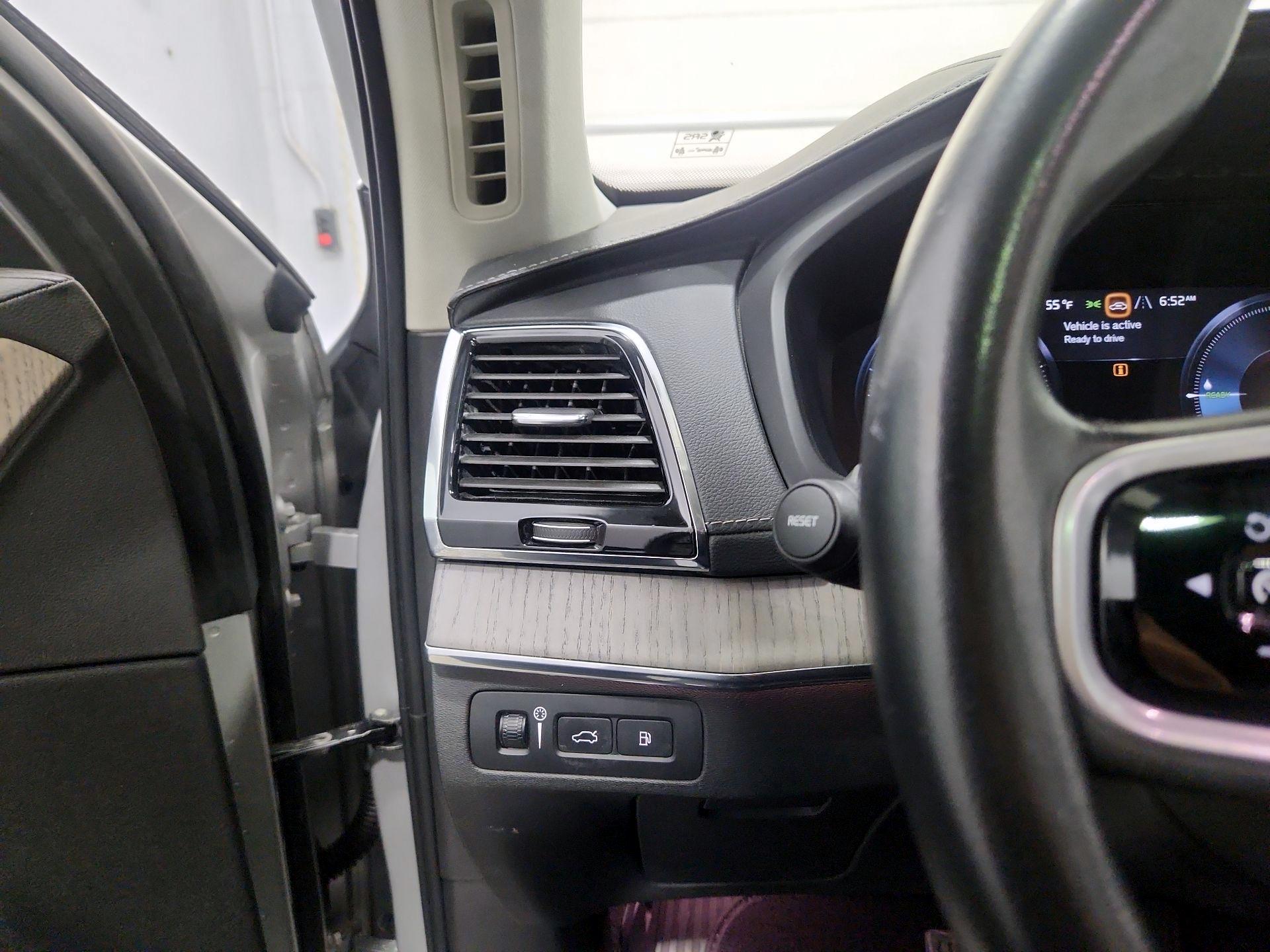 Thumbnail: 2021 Volvo XC90 - 13