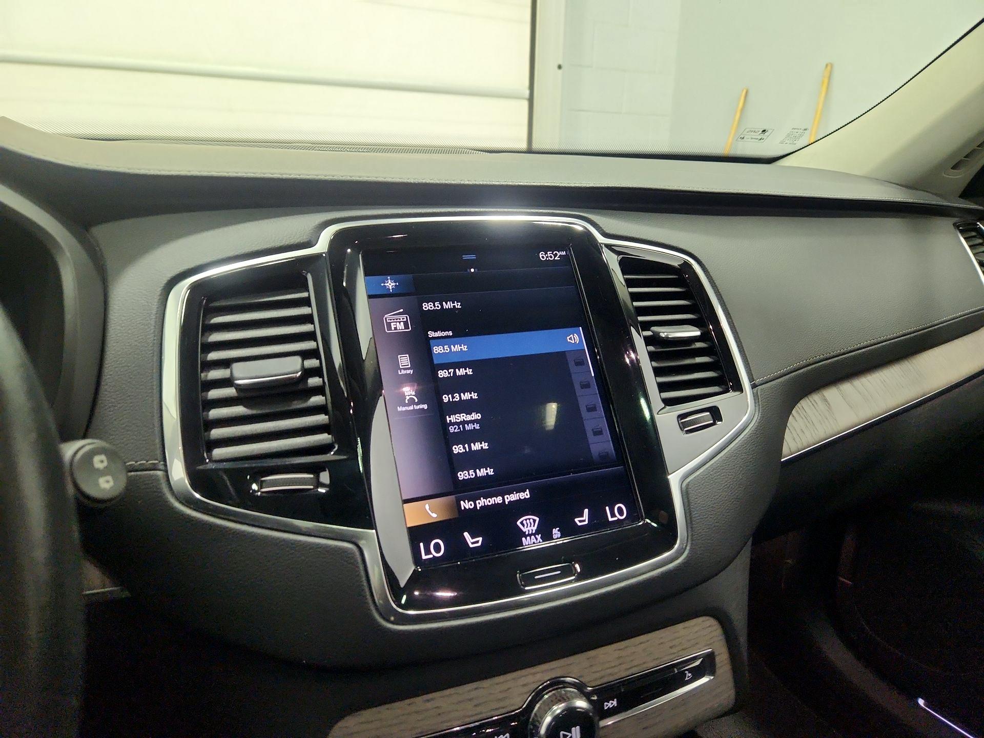 Thumbnail: 2021 Volvo XC90 - 16