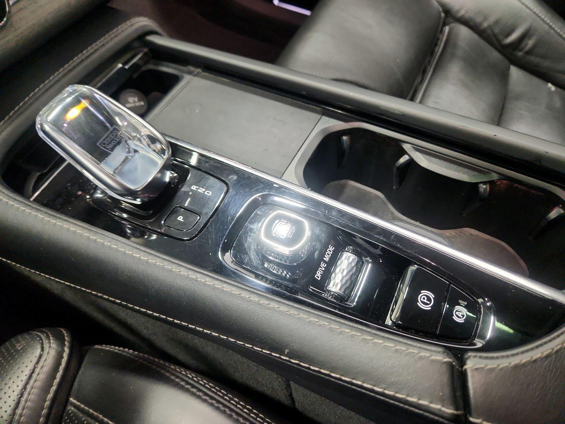 Thumbnail: 2021 Volvo XC90 - 18