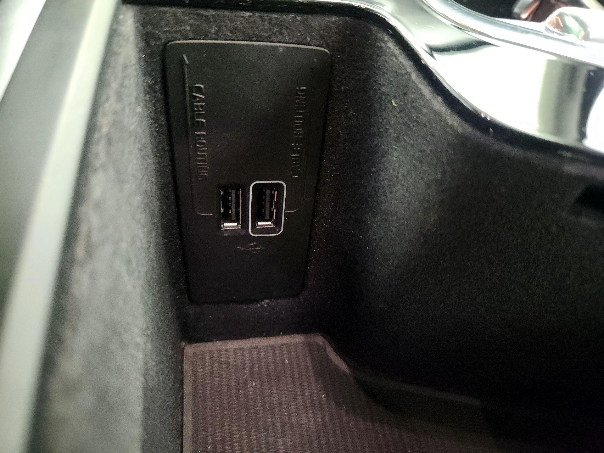 Thumbnail: 2021 Volvo XC90 - 19