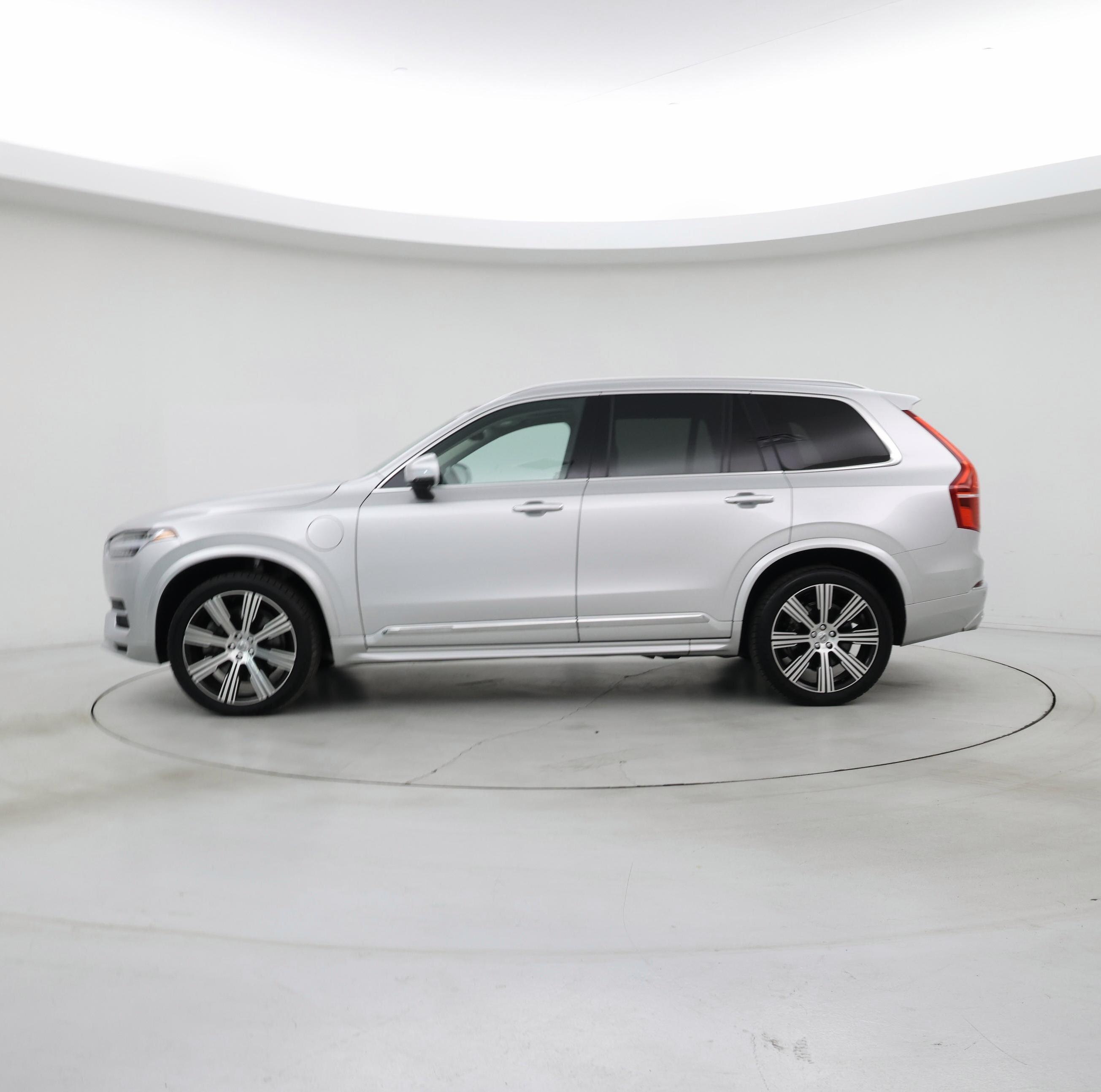 Thumbnail: 2021 Volvo XC90 - 3
