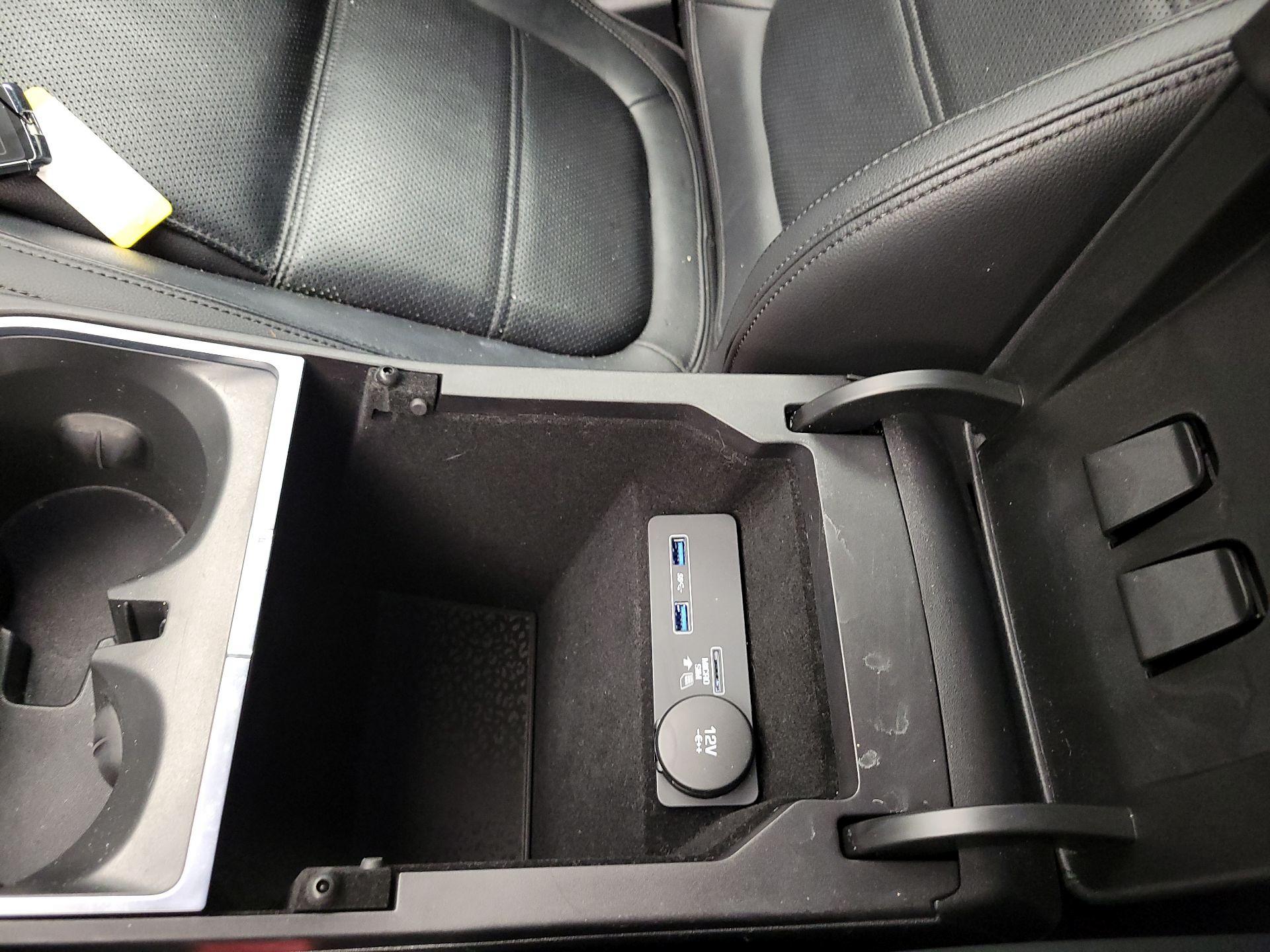 Thumbnail: 2020 Jaguar E-Pace - 18