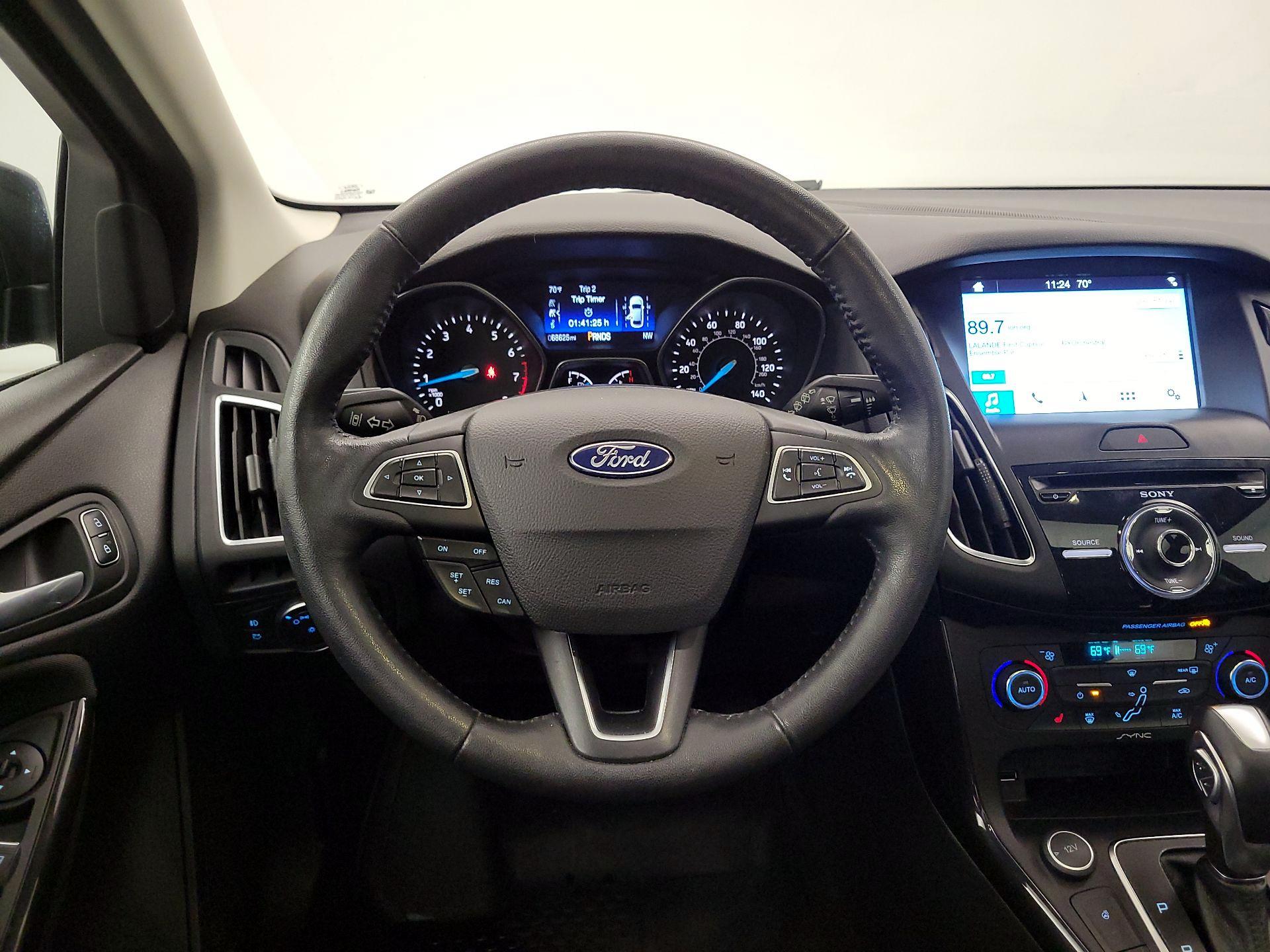 Thumbnail: 2017 Ford Focus - 10