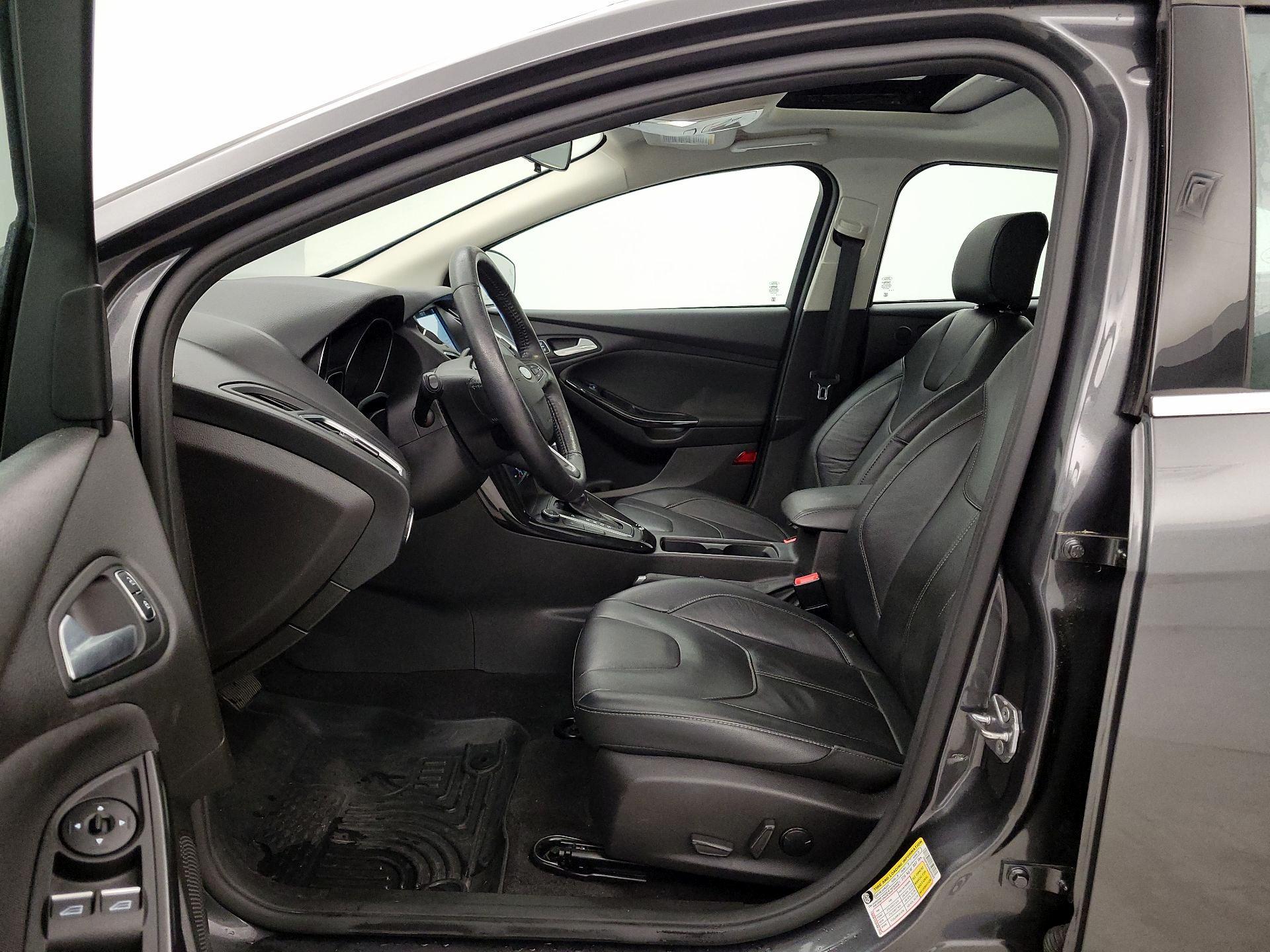 Thumbnail: 2017 Ford Focus - 11