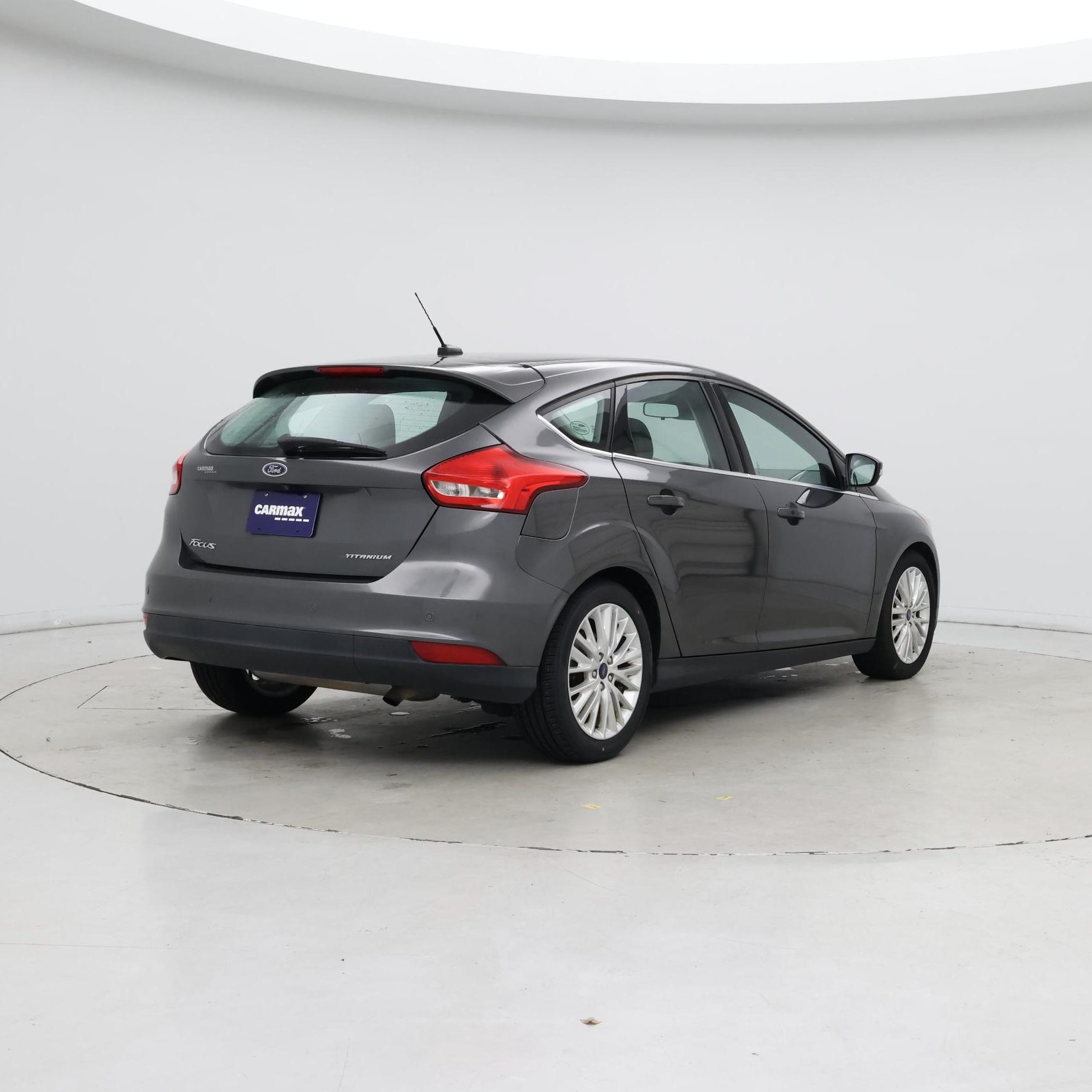 Thumbnail: 2017 Ford Focus - 8