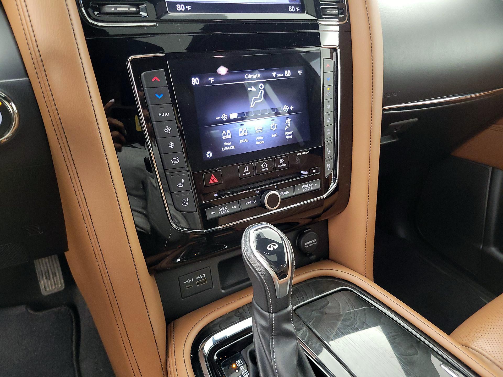 Thumbnail: 2021 INFINITI QX80 - 17